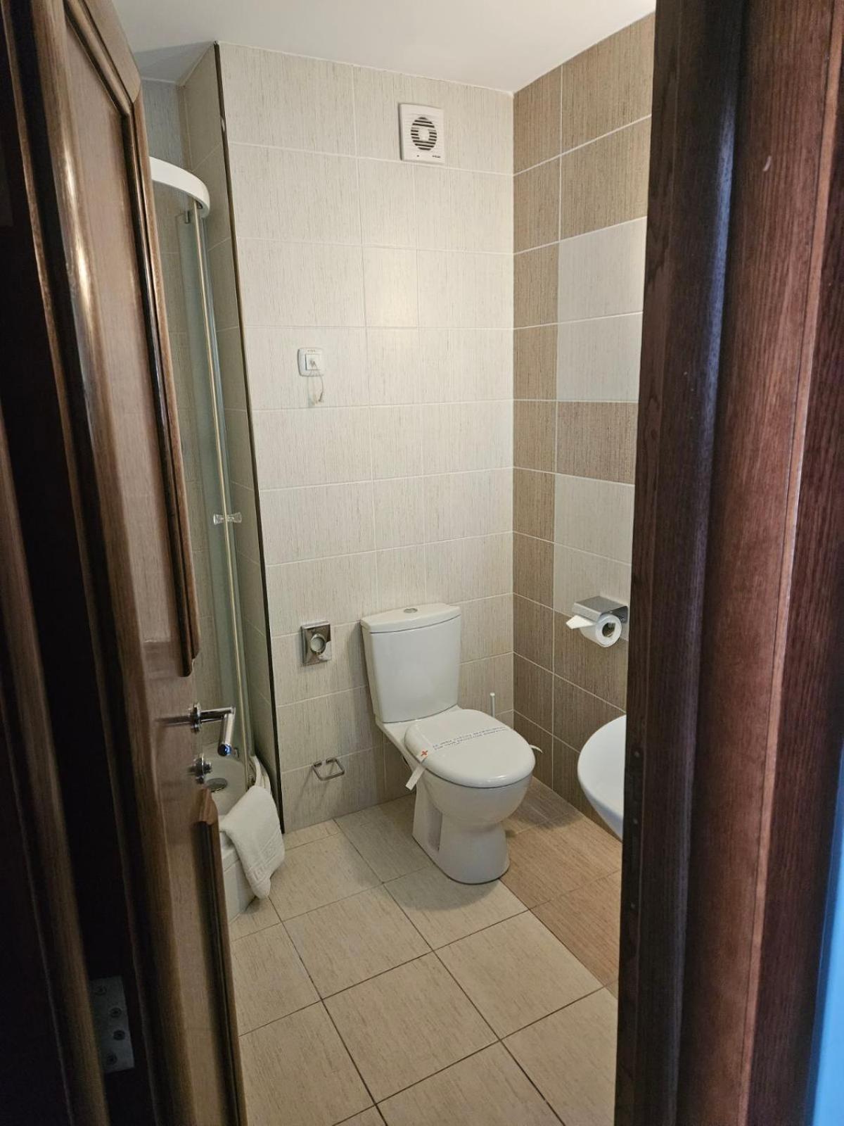 APT Properties