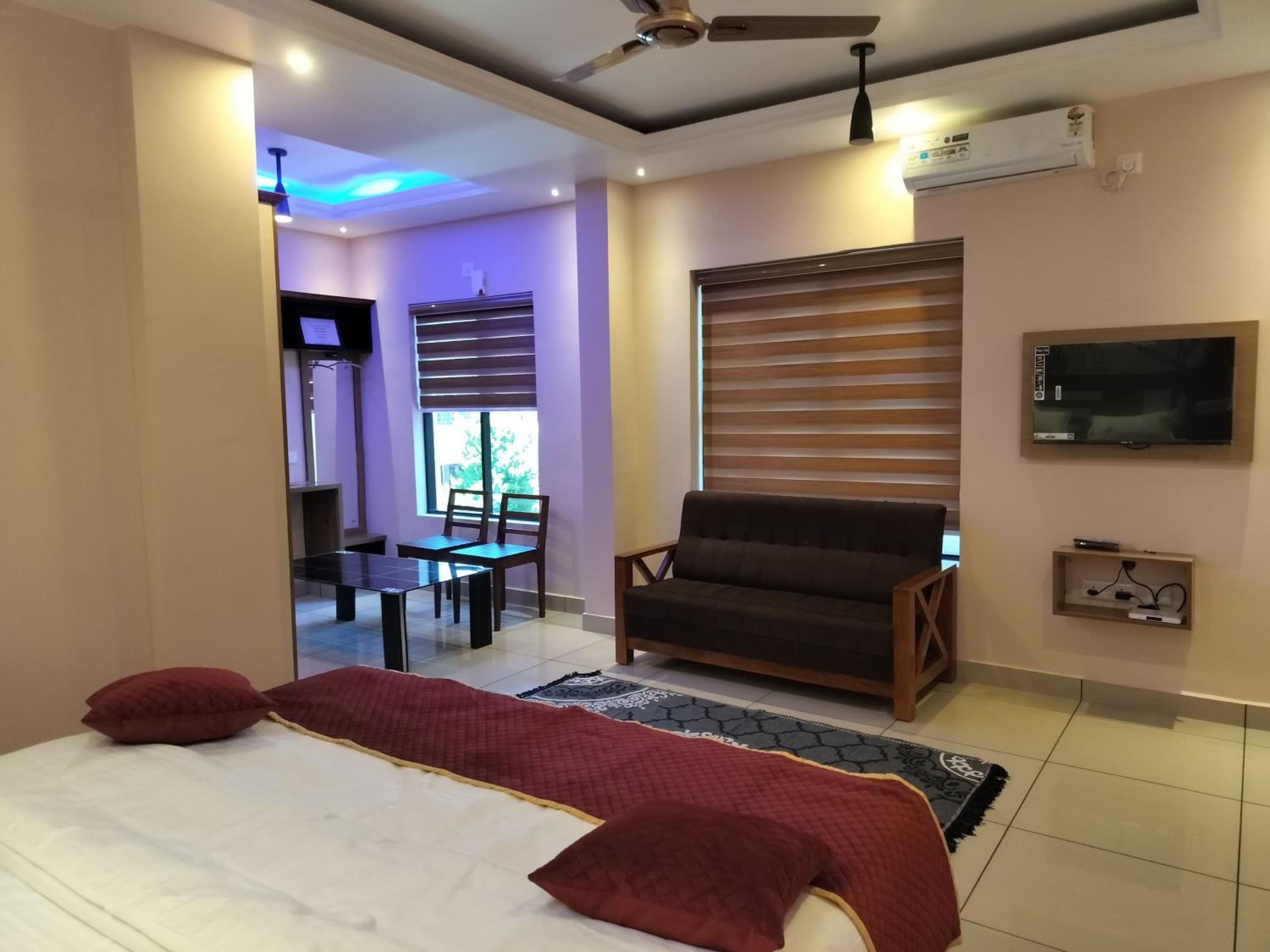 IvyArk Residency