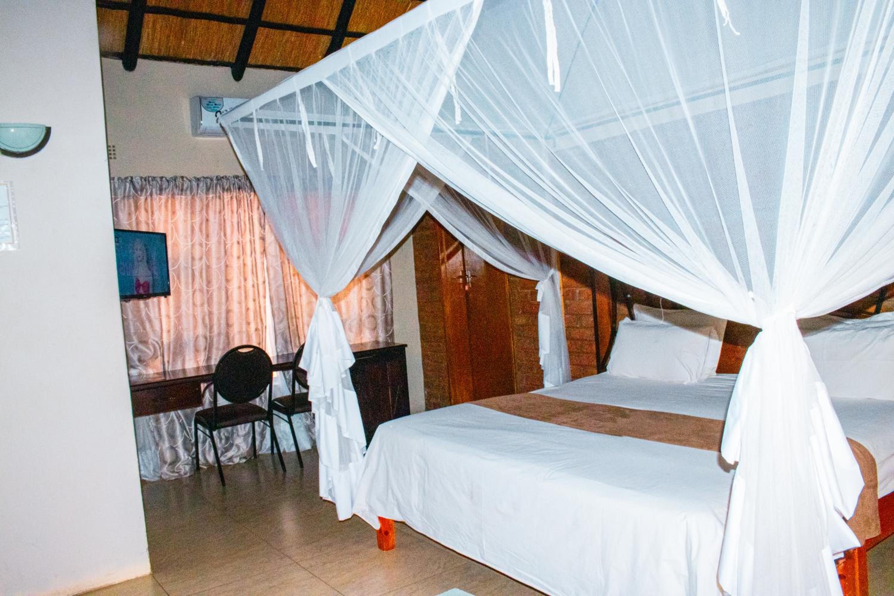 iroCK Lodge