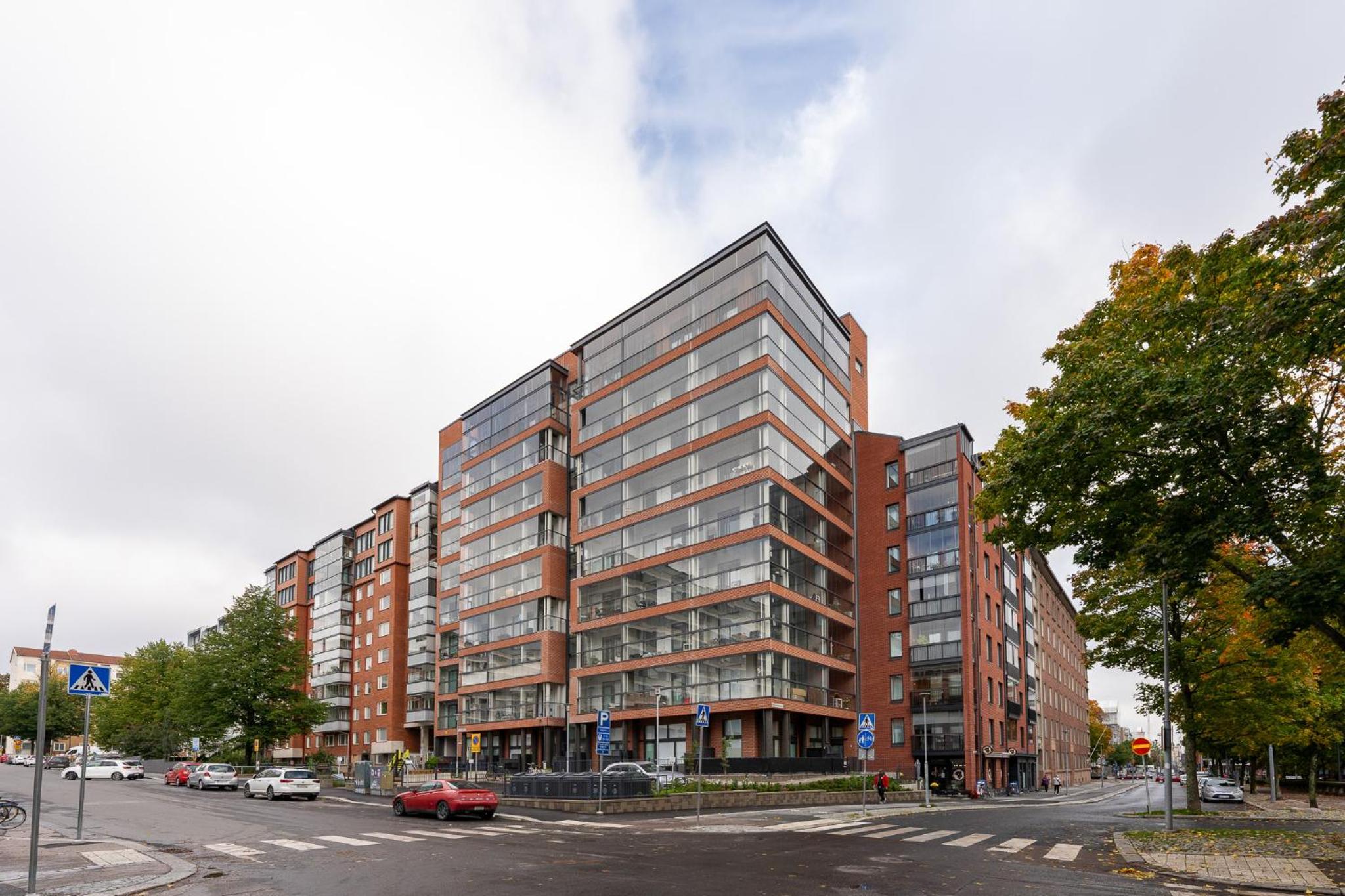 Brand New Top Floor Loft with Balcony view 5