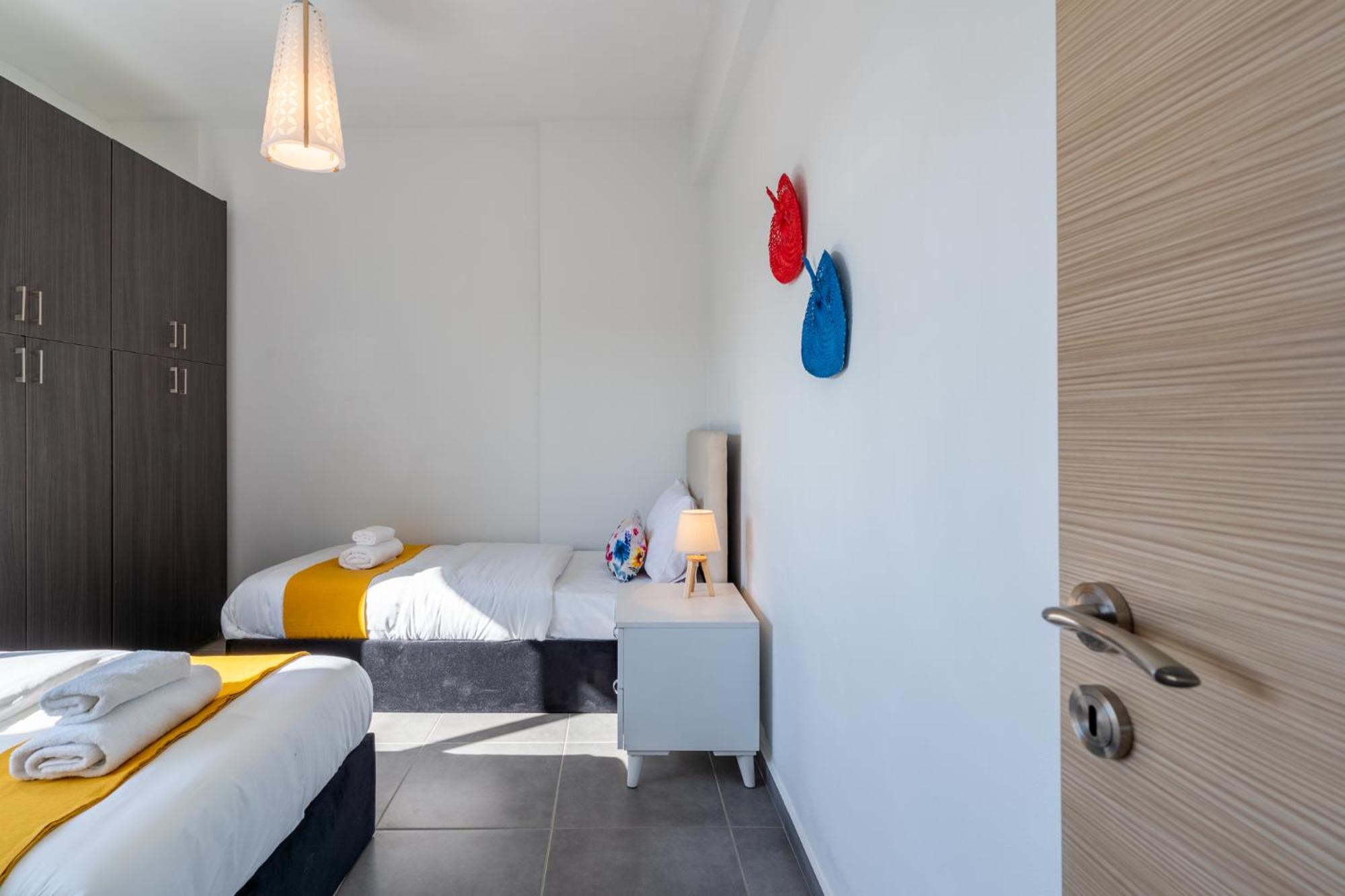 Emerald’s 2-Bedroom Apartment in Larnaca