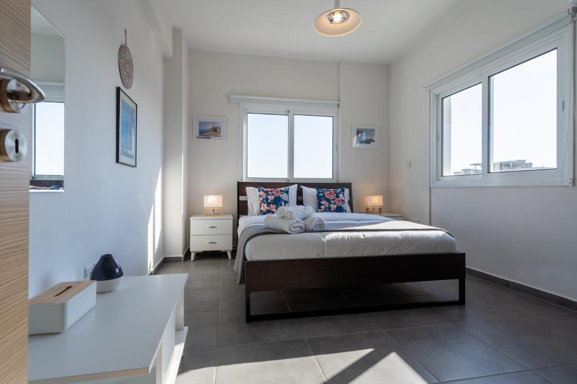 Emerald’s 2-Bedroom Apartment in Larnaca