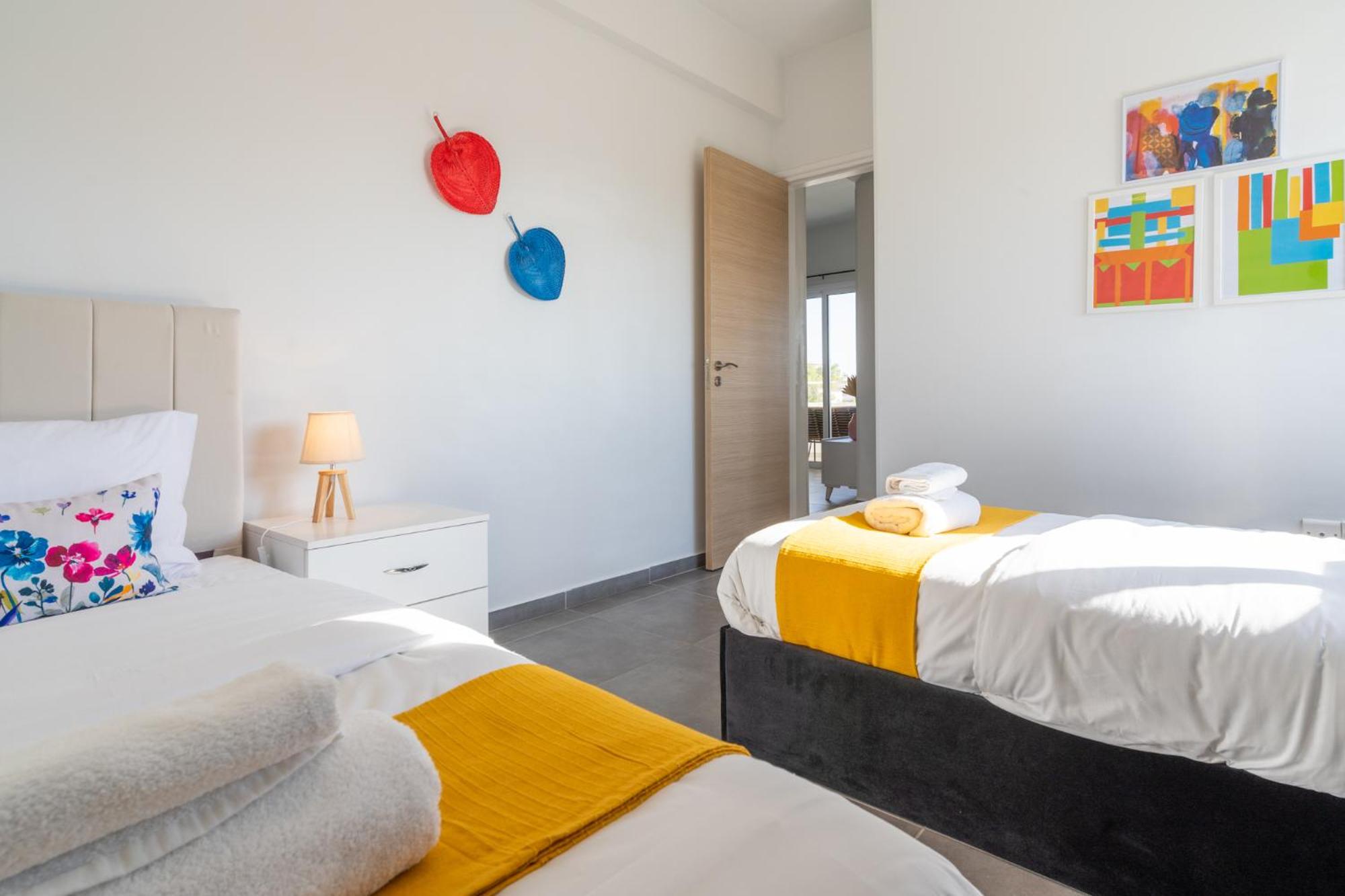 Emerald’s 2-Bedroom Apartment in Larnaca