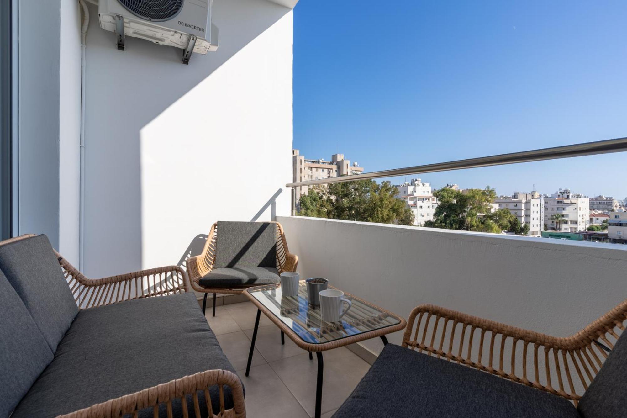 Emerald’s 2-Bedroom Apartment in Larnaca