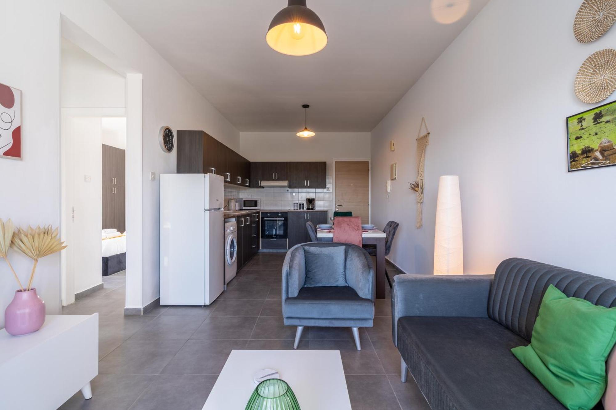 Emerald’s 2-Bedroom Apartment in Larnaca