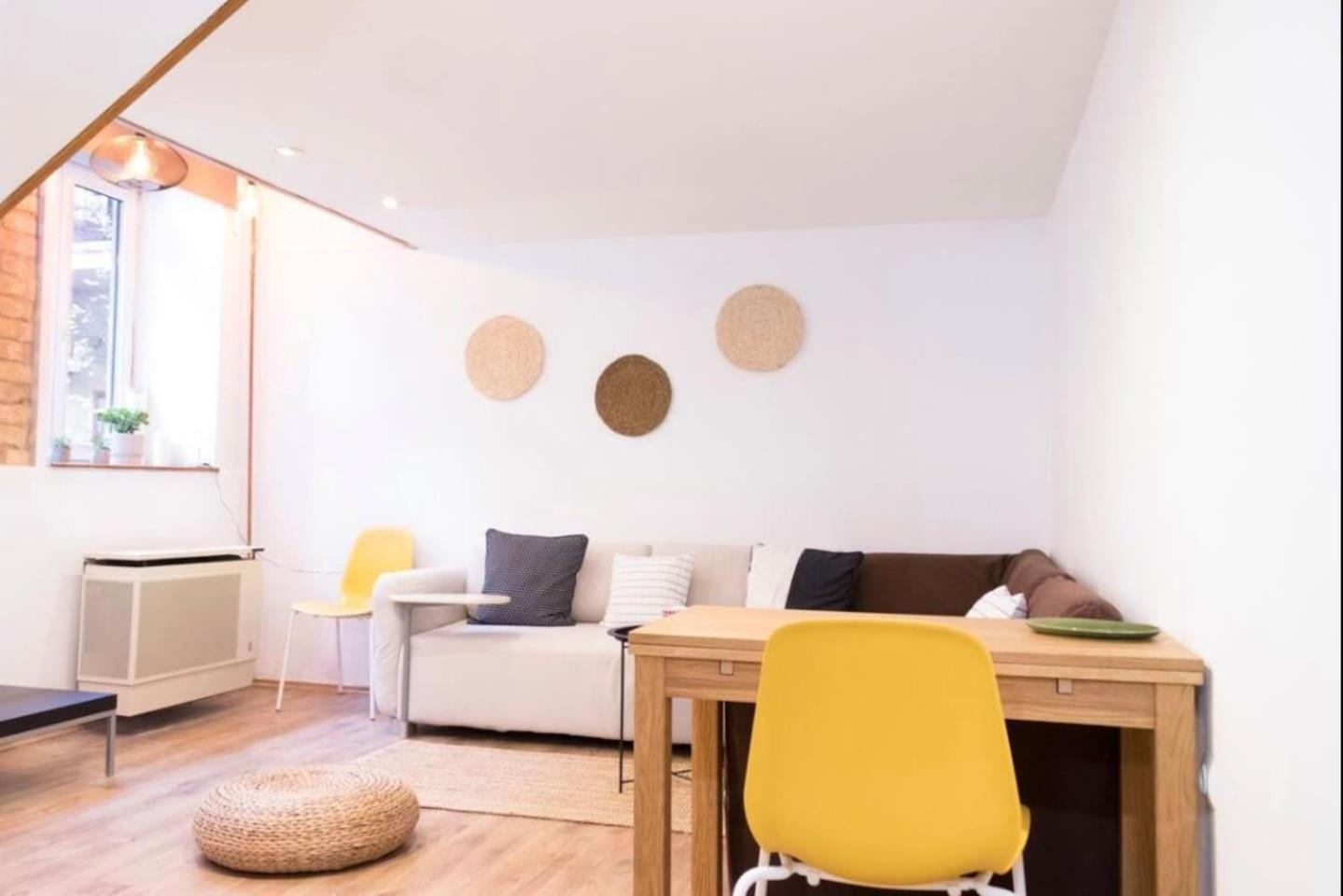 Stylish Natural Apartment with SAUNA - Heroes Square