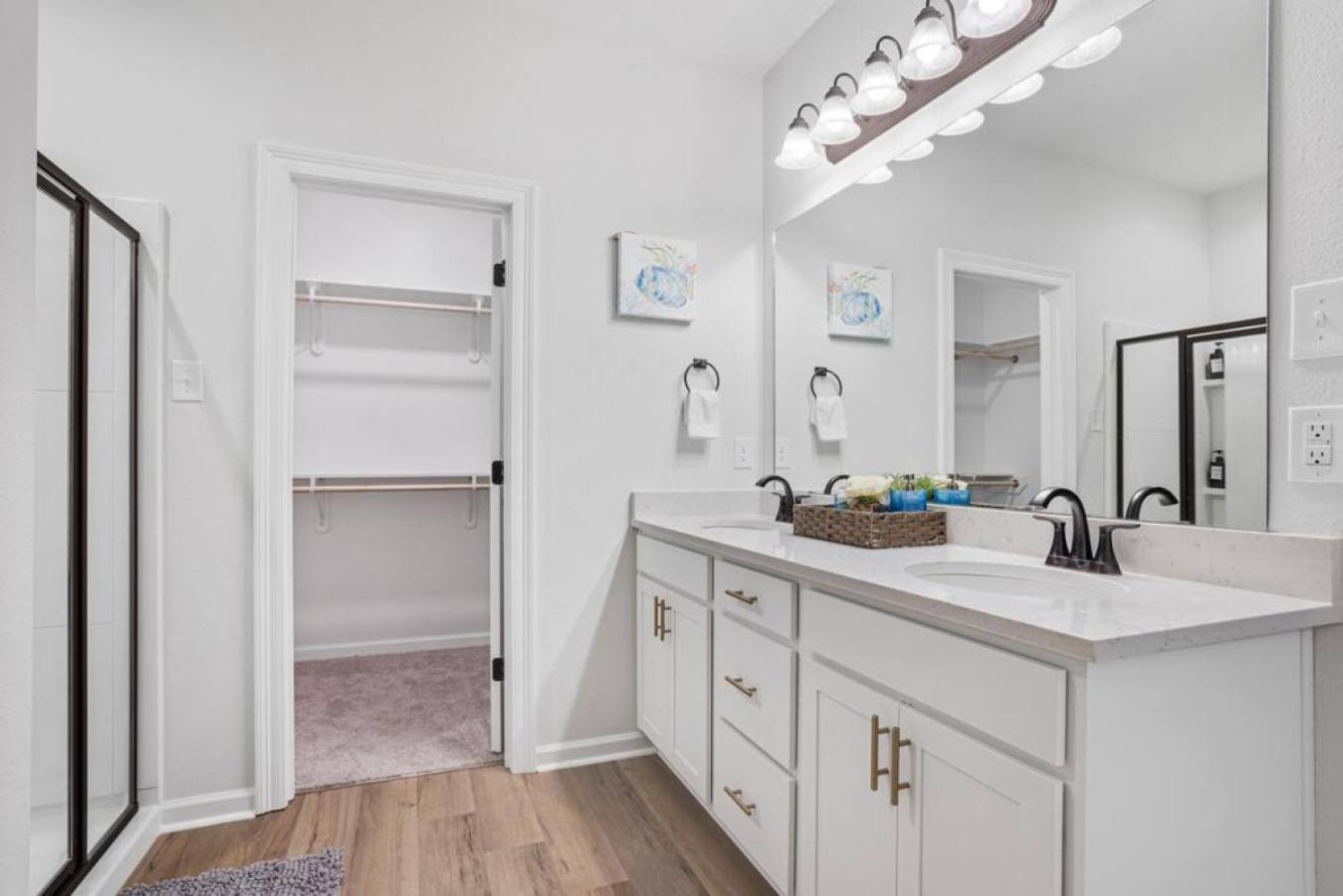 Stylish Family Townhouse in Baton Rouge - BC1004 view 2