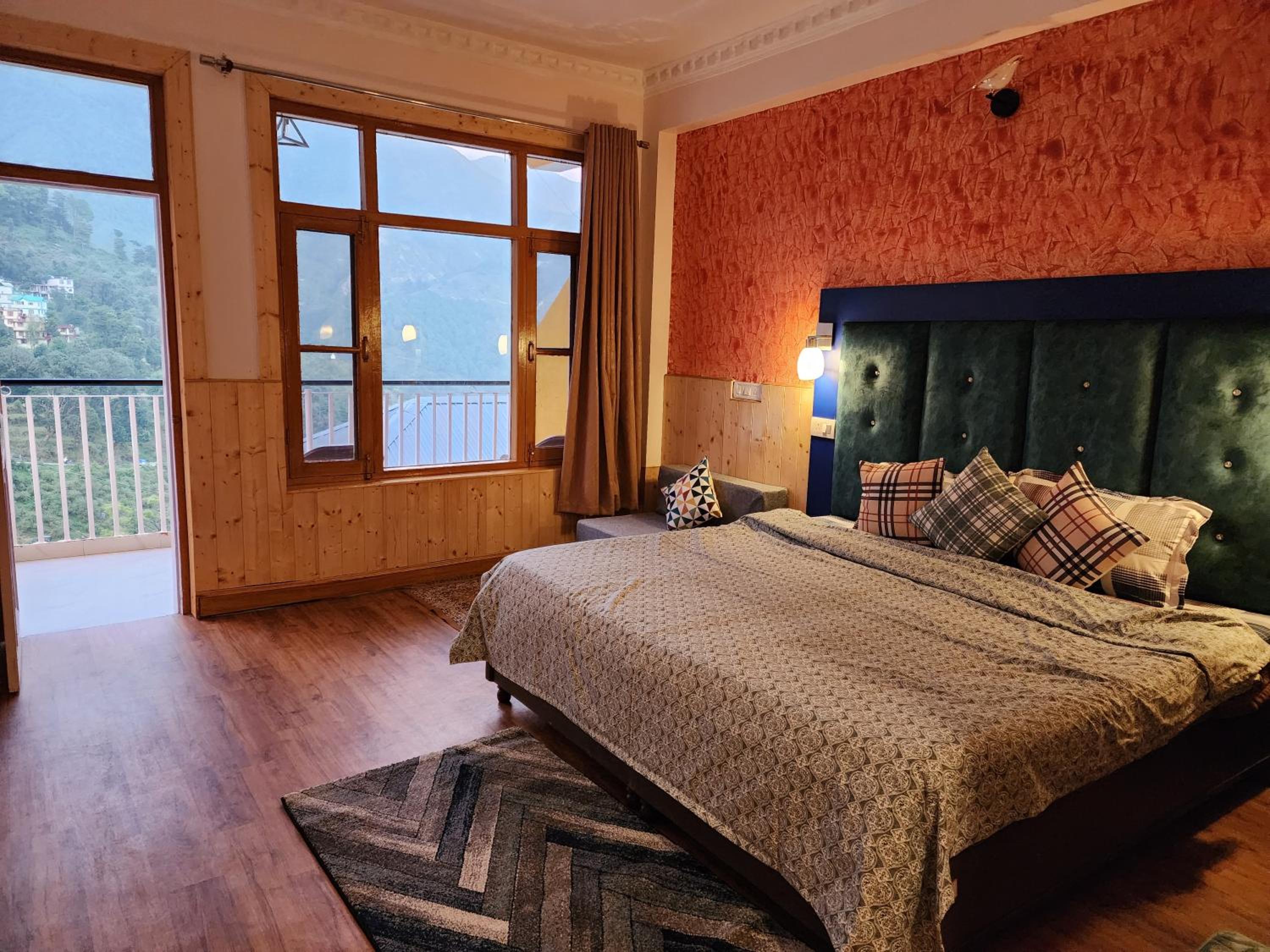 The Bougainvillea, Mcleodganj