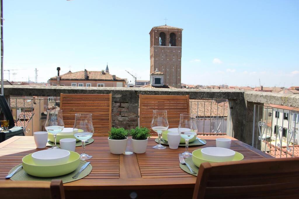 Apartment with terrace in Chioggia's main square view 4