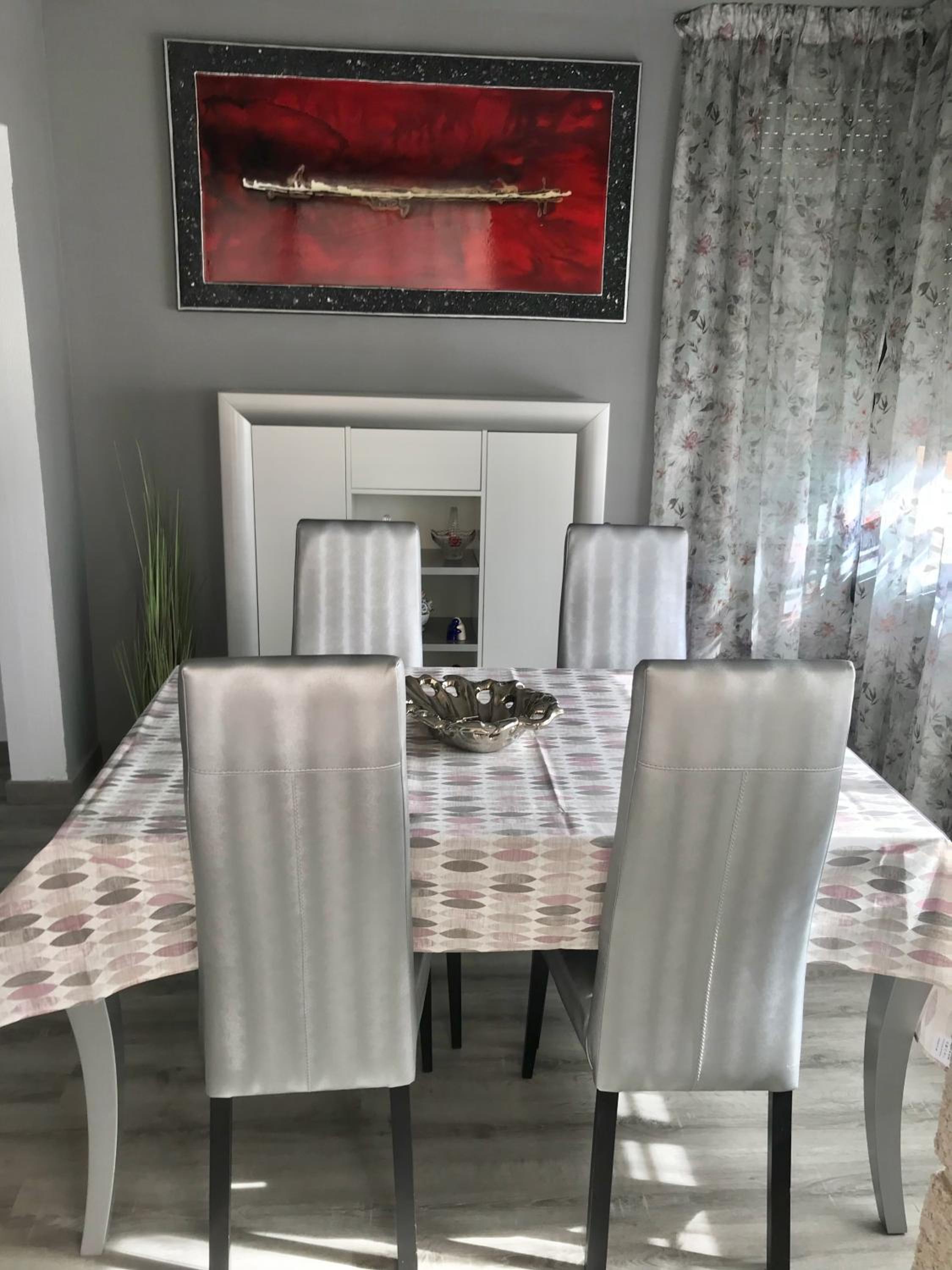 Benidorm apartamento recién reformado cerca de la playa con dos piscinas y pista de tenis. photo 4