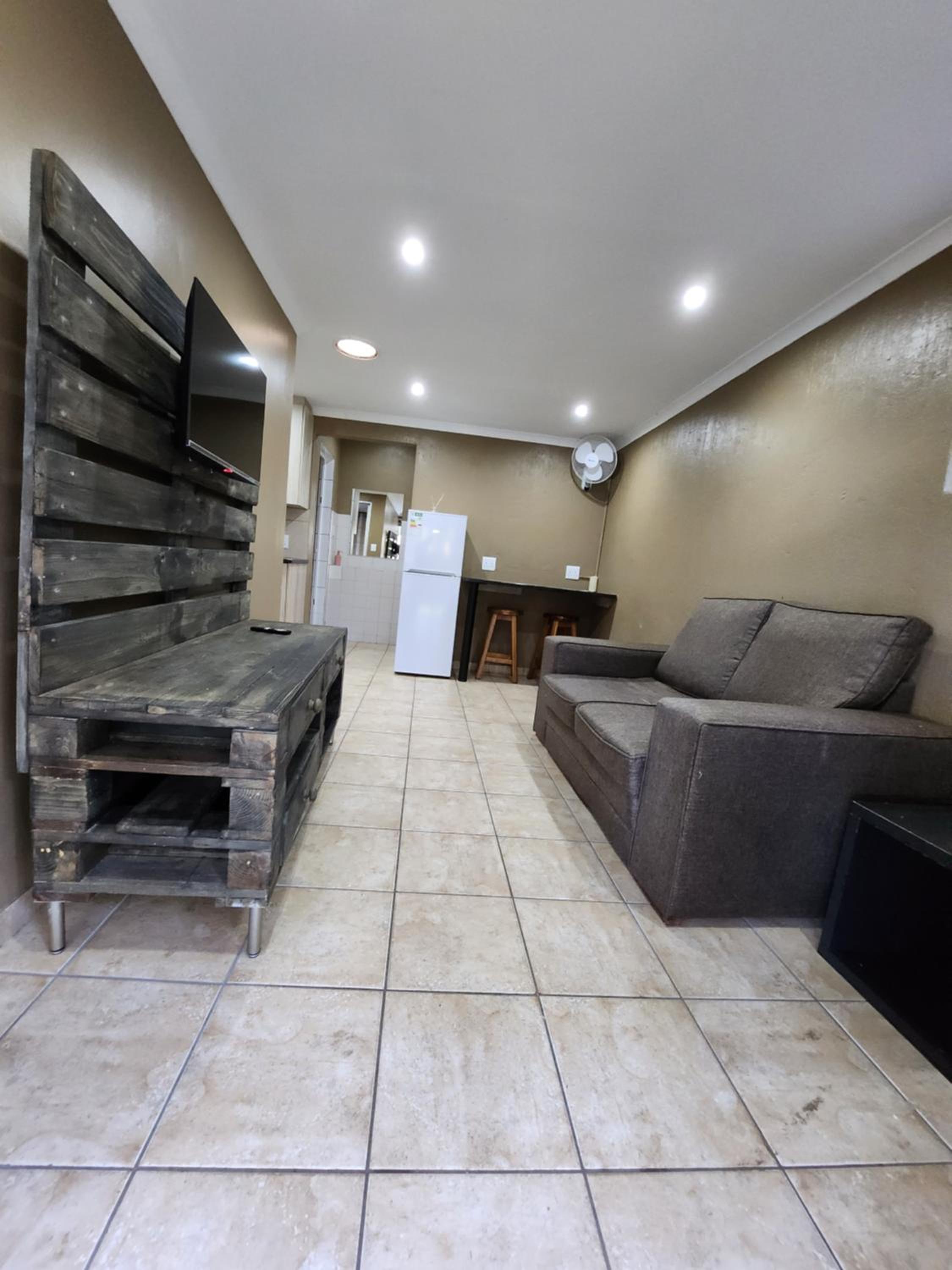 FM GUEST LODGE Comfort, Tranquility & Peace of Mind