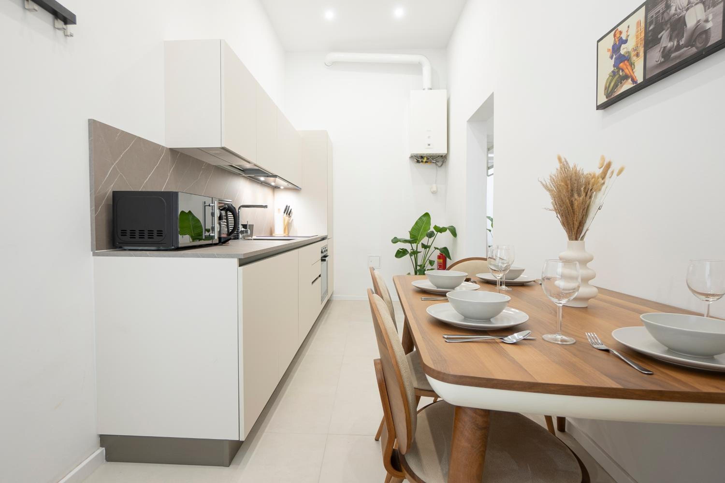 Fully equipped, renovated, perfectly located flat