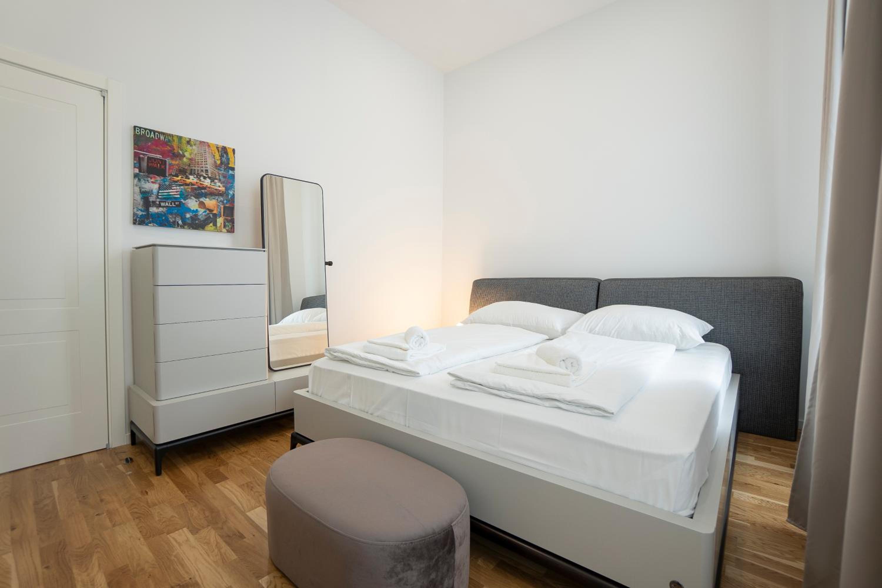 Fully equipped, renovated, perfectly located flat