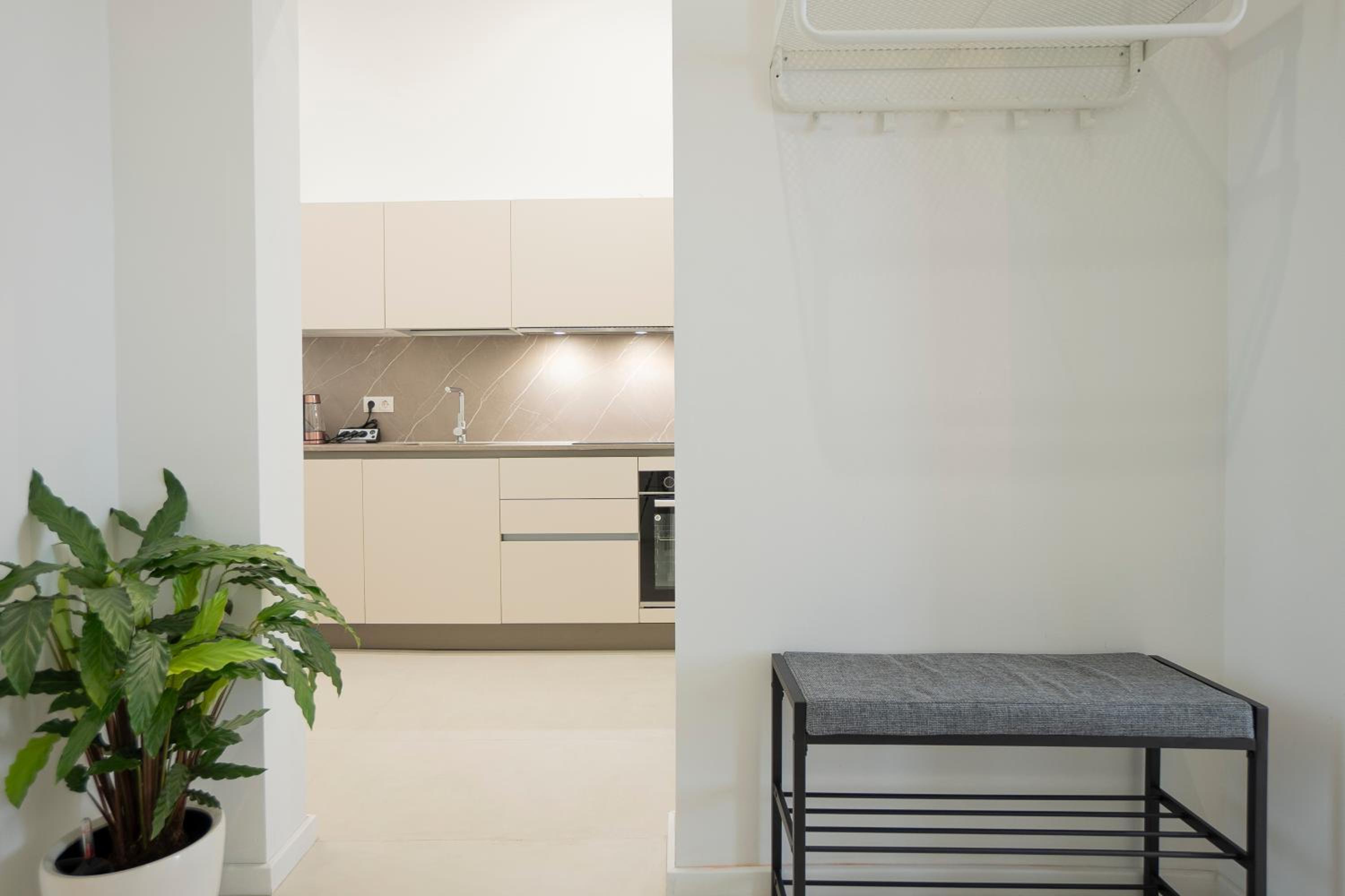 Fully equipped, renovated, perfectly located flat