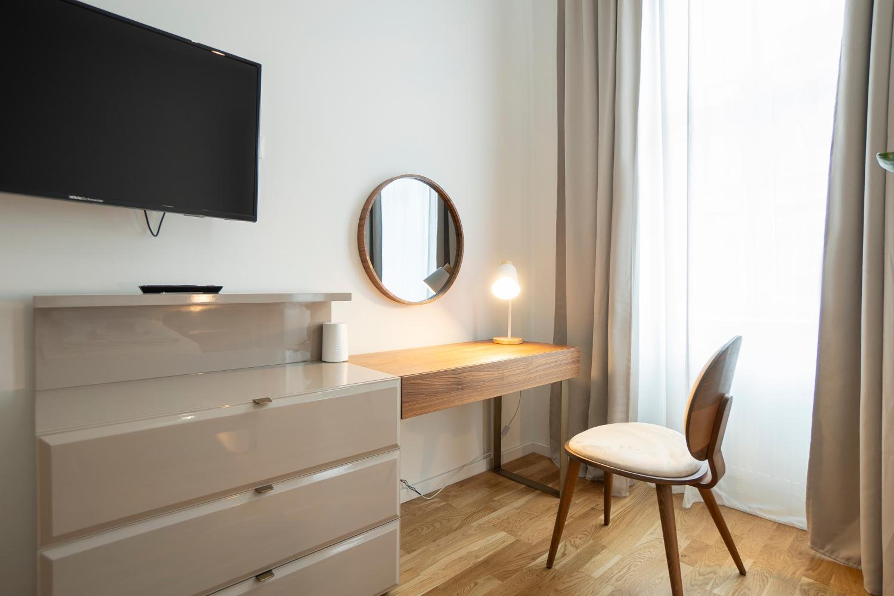 Fully equipped, renovated, perfectly located flat