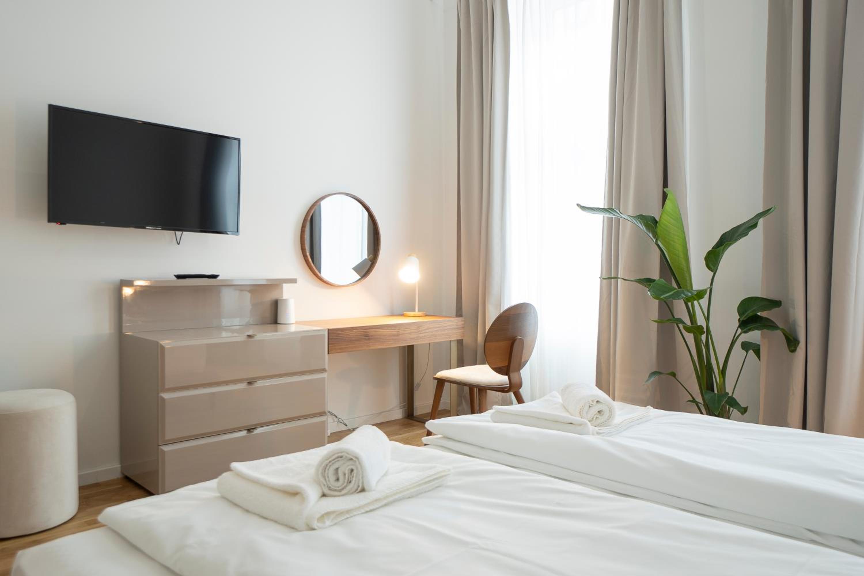 Fully equipped, renovated, perfectly located flat