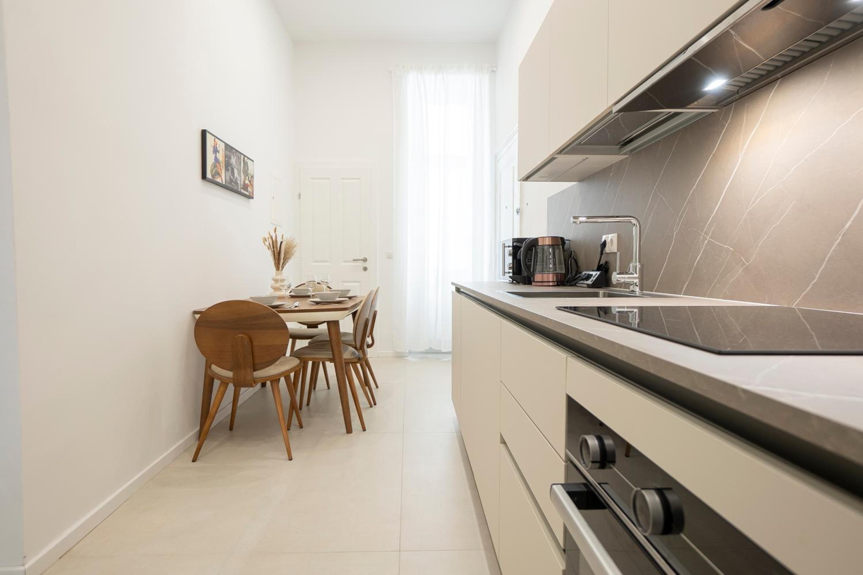 Fully equipped, renovated, perfectly located flat