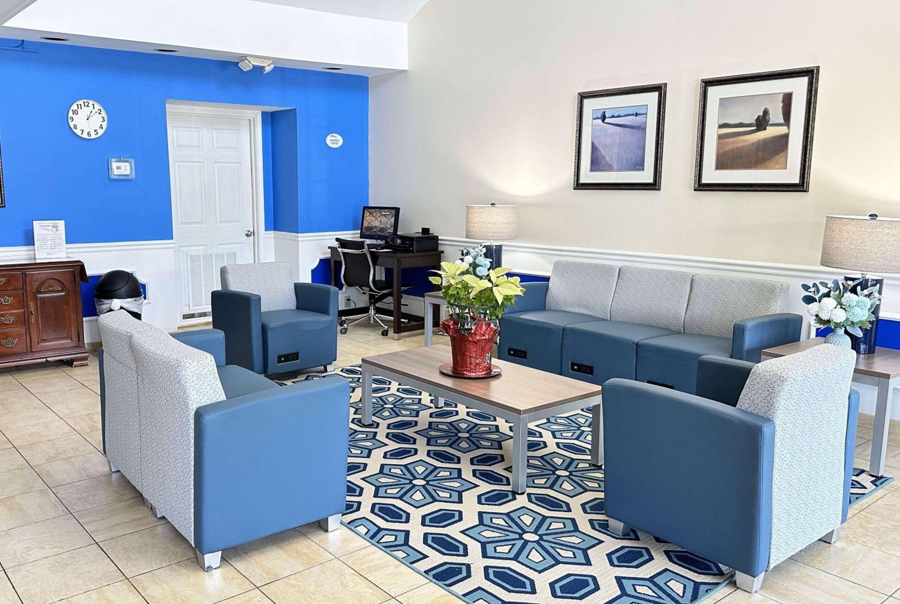Baymont by Wyndham Greenwood view 5