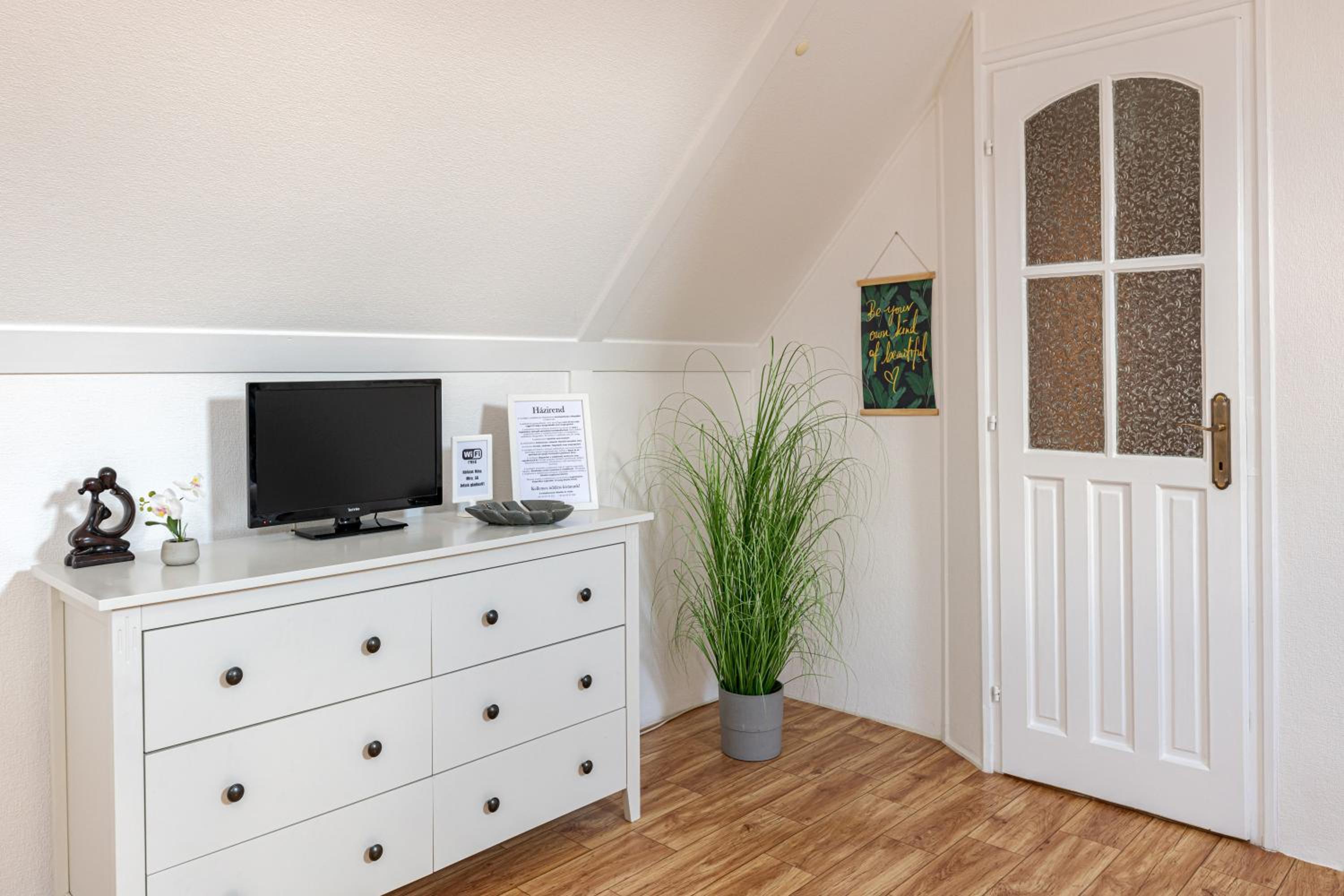Lexi Apartman with Roof Terrace Balatonboglár view 4