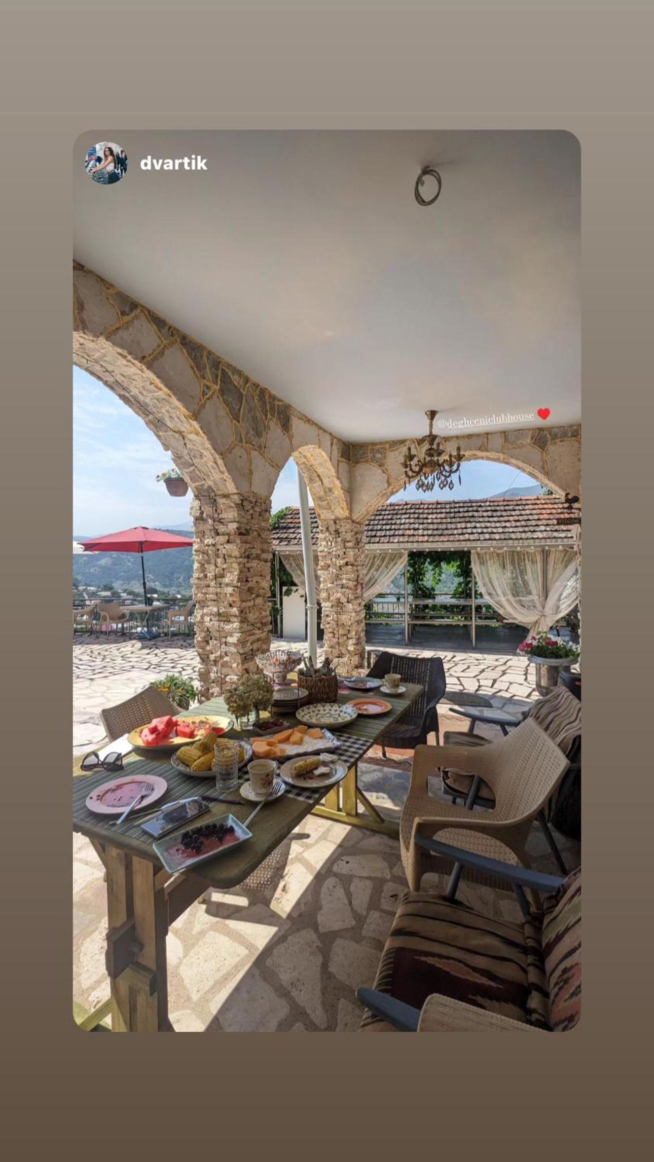 Amrots Deghceni - Boutique Castle Stay
