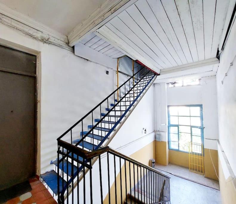 City Center Studio Apt. Near Rustaveli Av. view 3