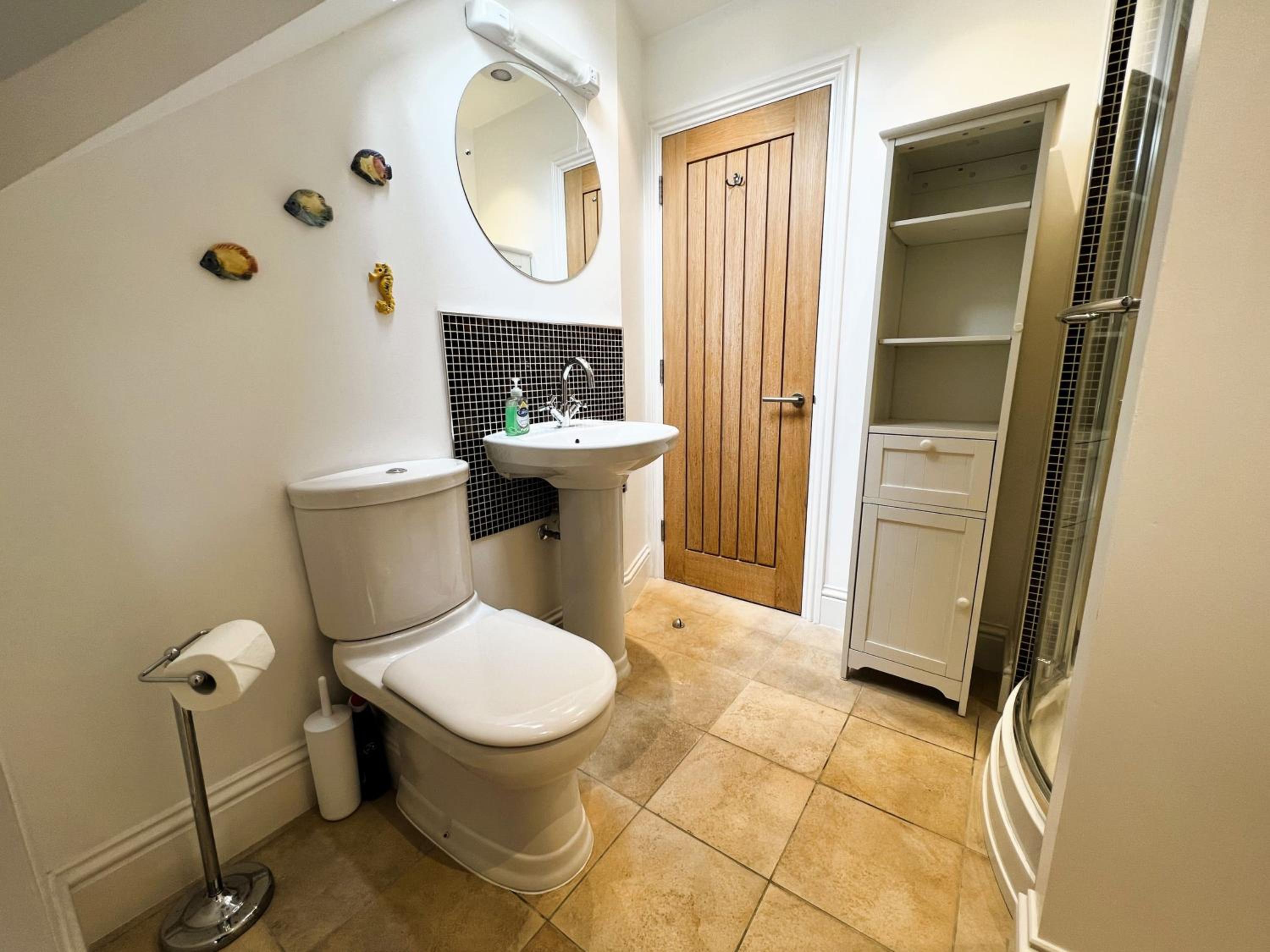 6 Shanklin Manor - family friendly apartment in Shanklin Old Village view 5