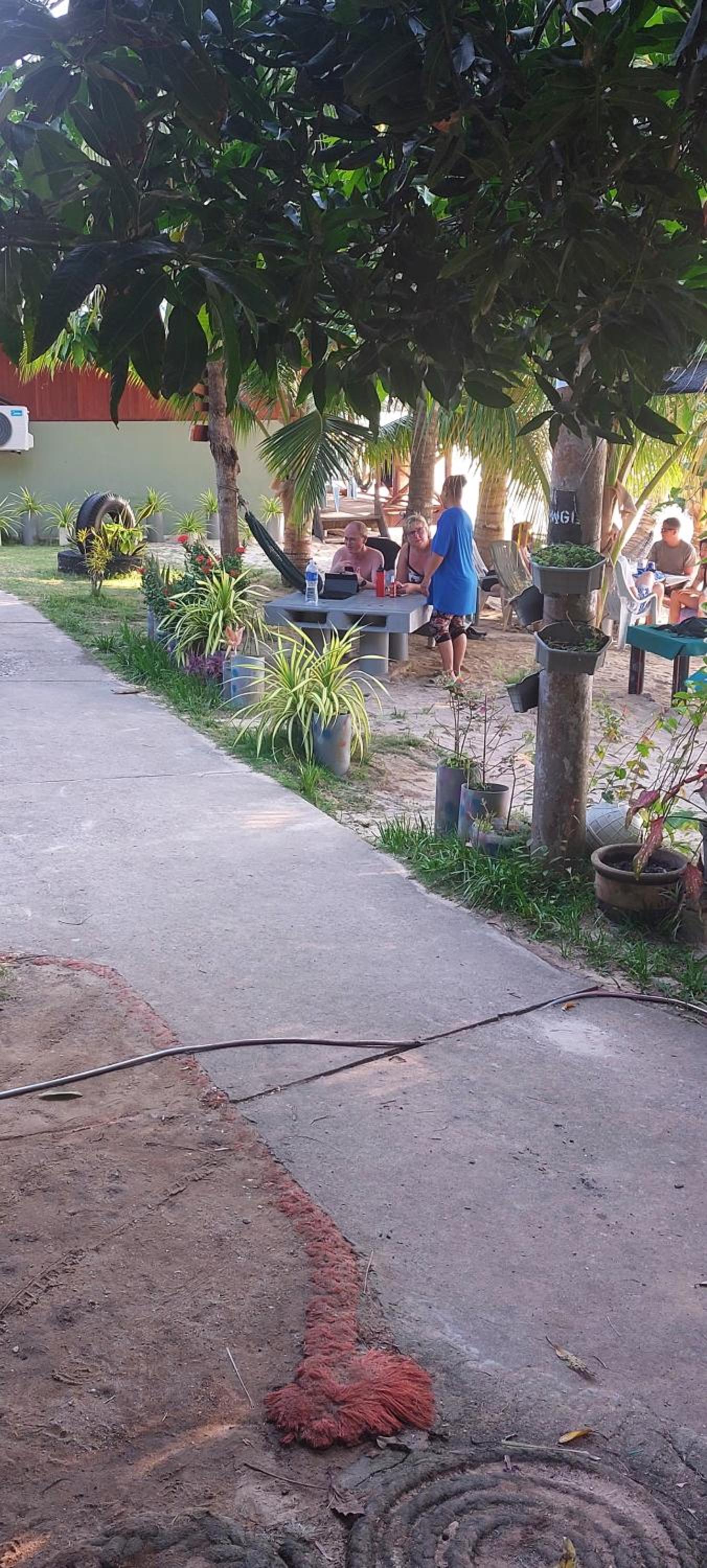 Ella's Place Salang Tioman