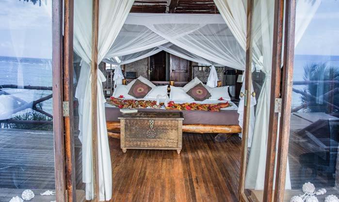 Zi Villa Main House