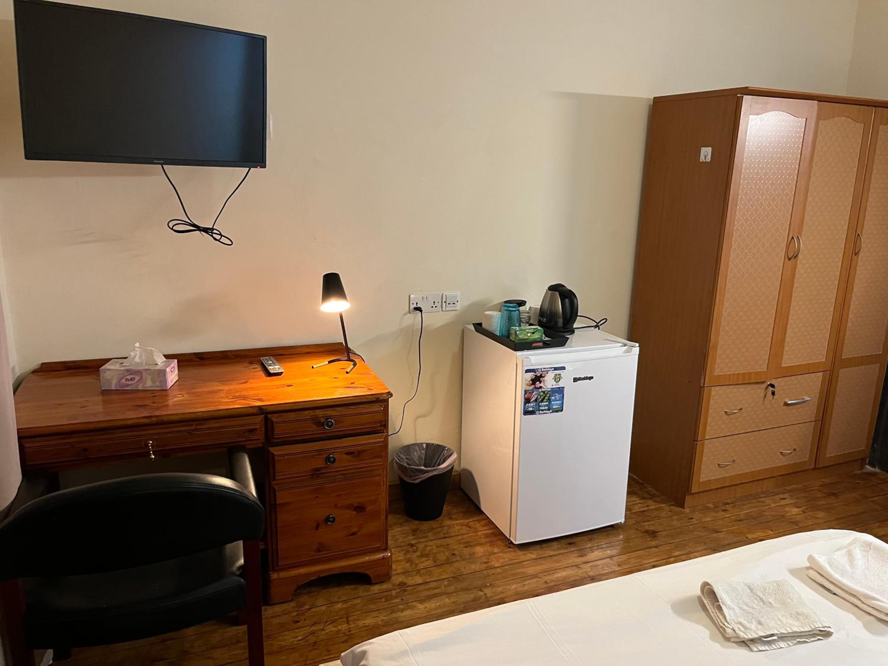 Xanthis Hostel Nicosia City Centre