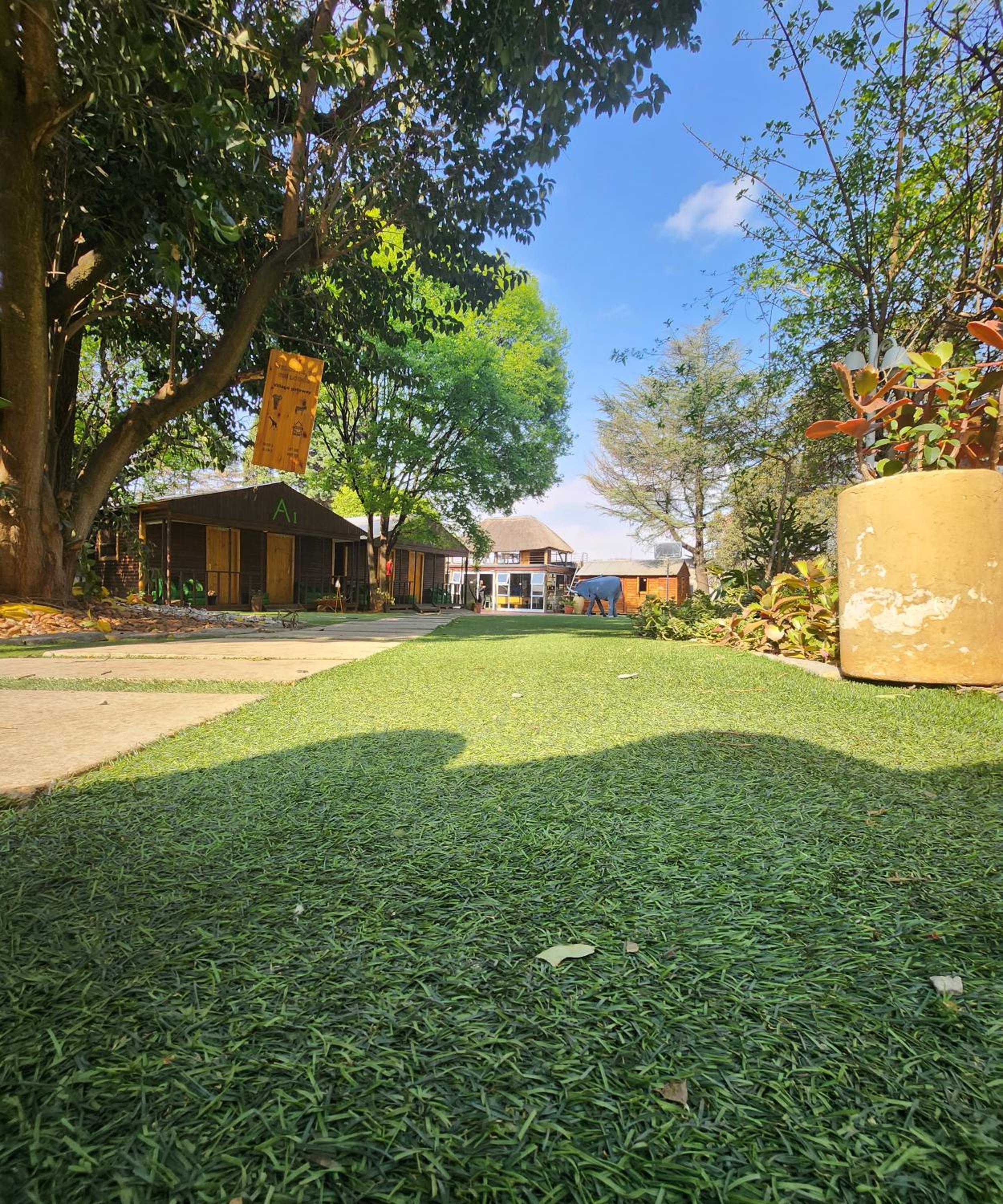 FM GUEST LODGE Comfort, Tranquility & Peace of Mind