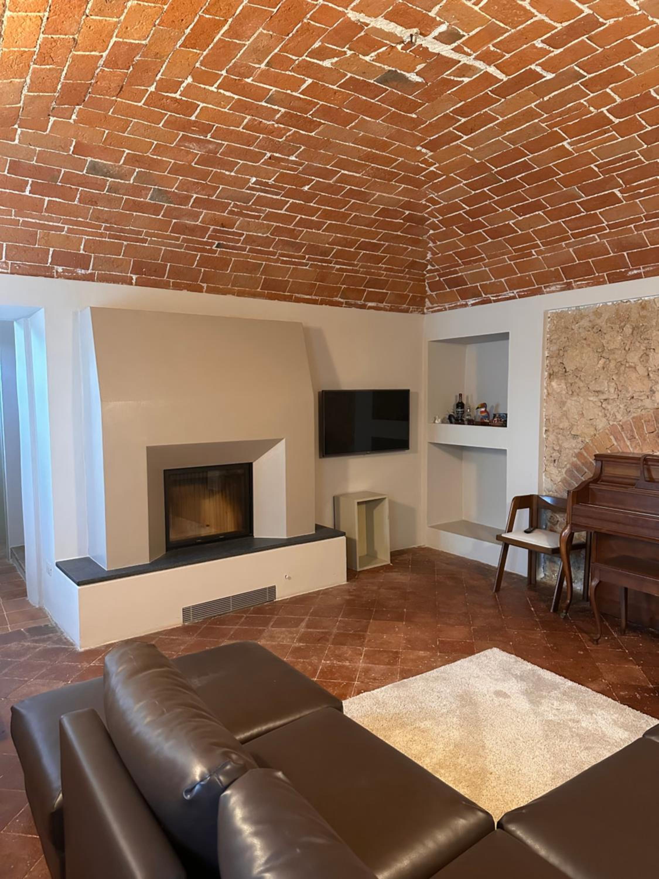 Cortile Costanzana