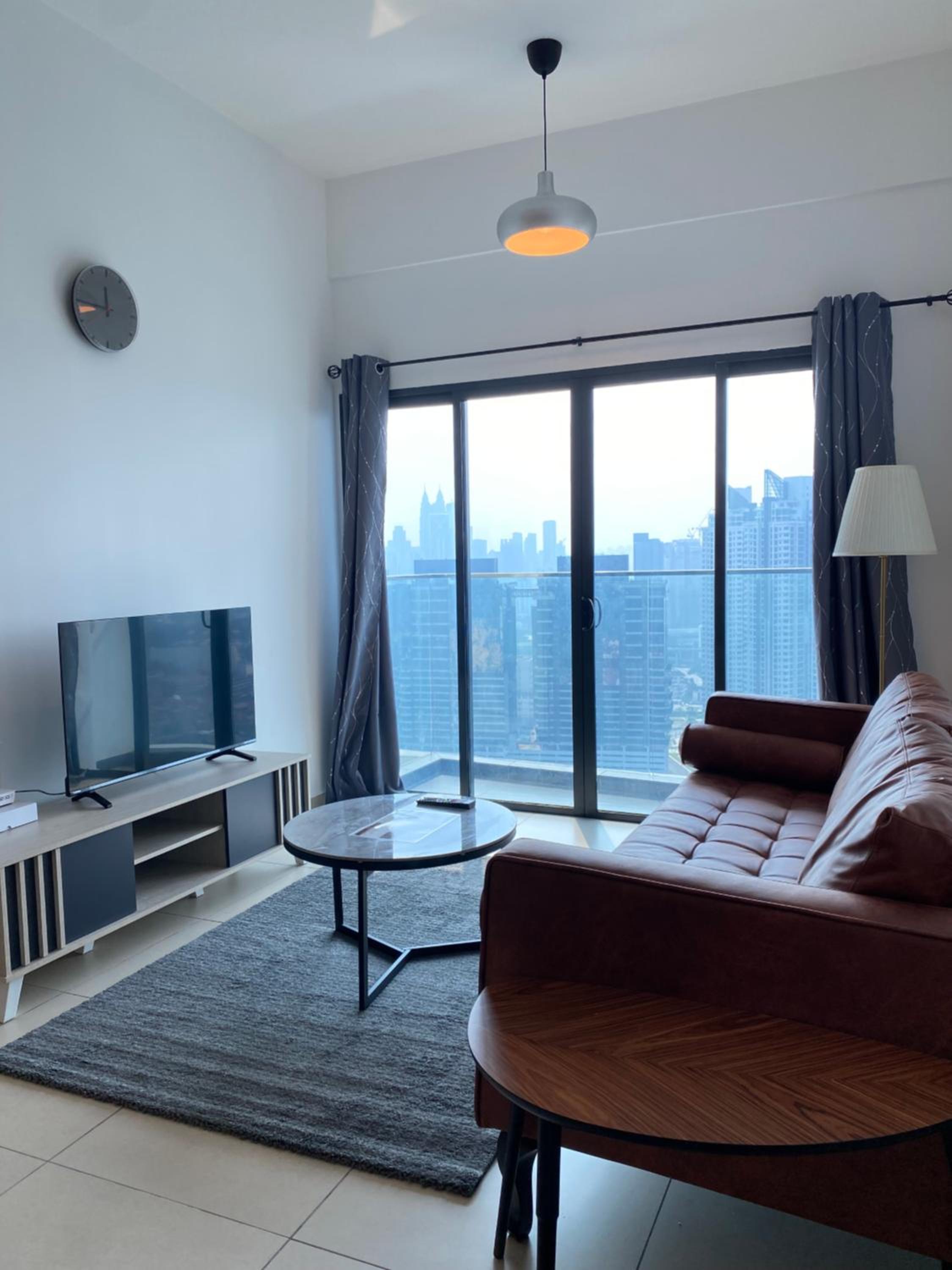 Reizz Residence By Leo Suites