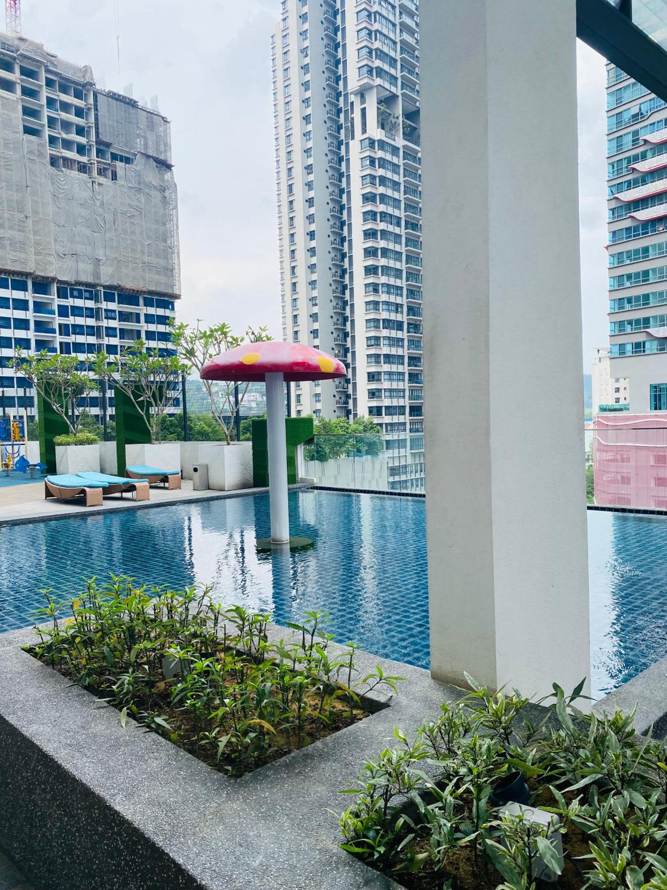 Reizz Residence By Leo Suites
