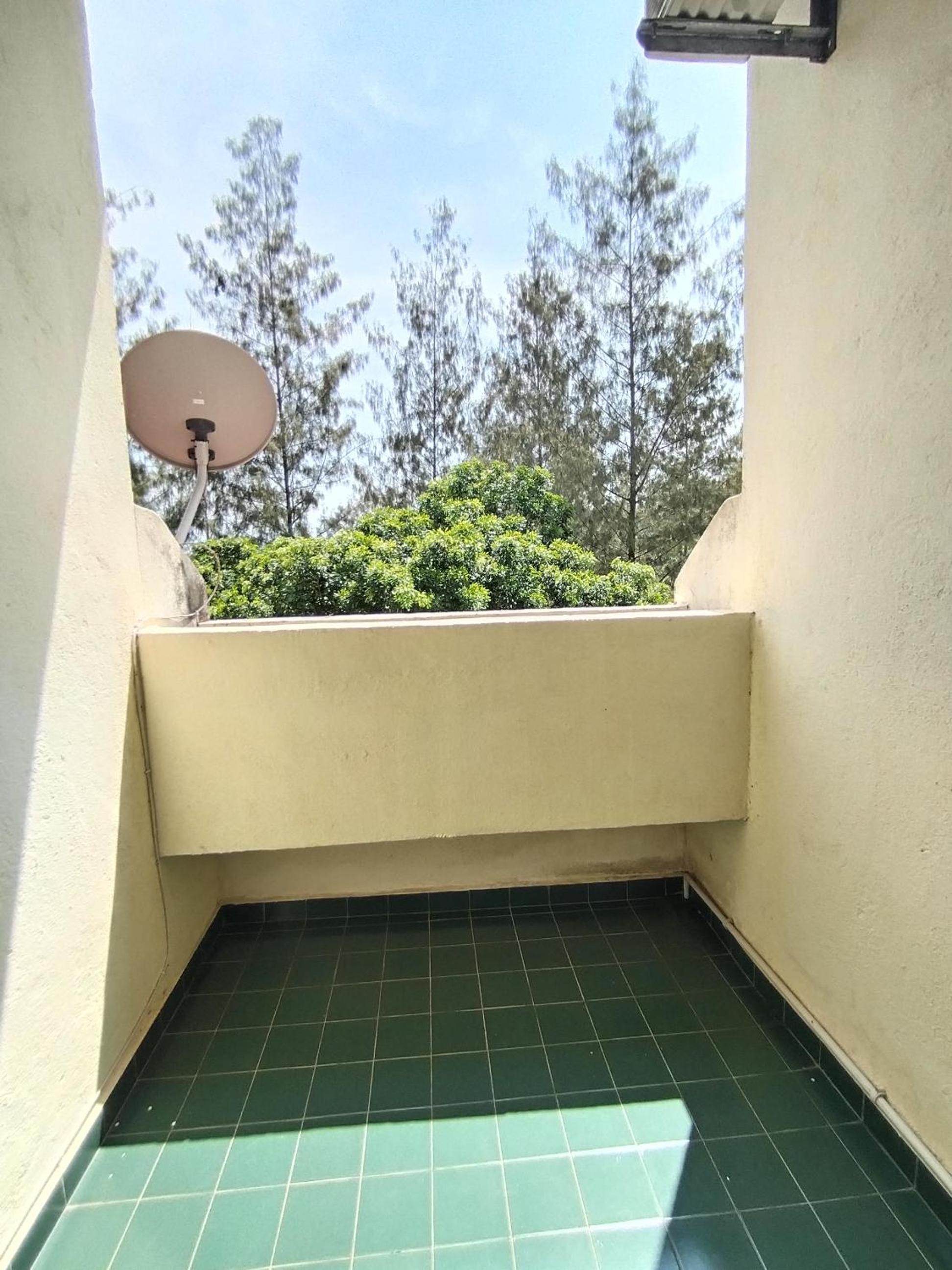 Teluk Batik Holiday Apartment