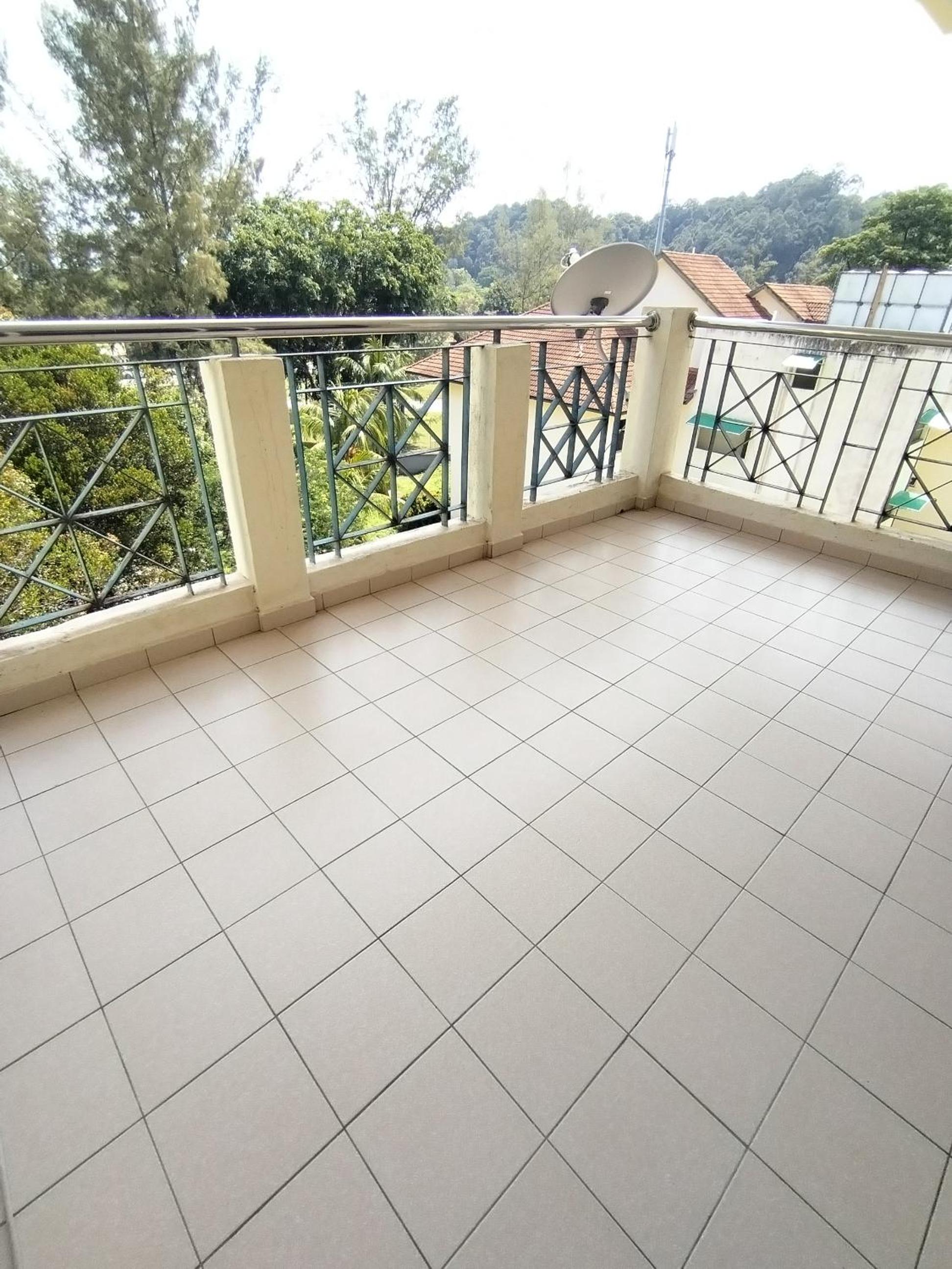 Teluk Batik Holiday Apartment