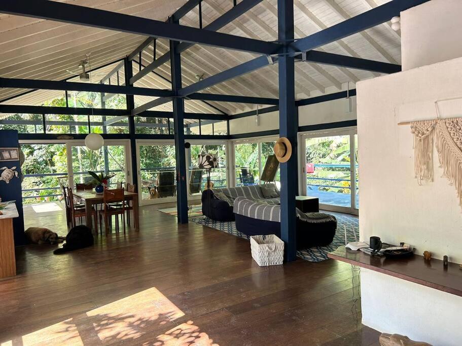 Schönes Haus direkt am Fluß in der Mata Atlantica