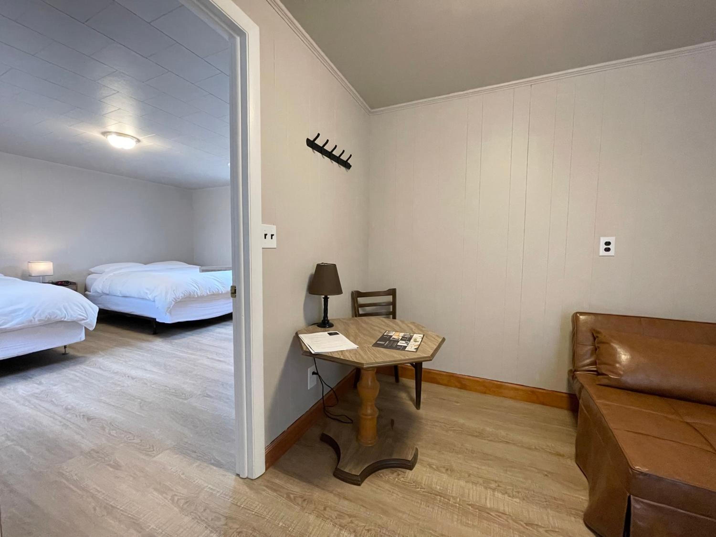 Star Gate Motel