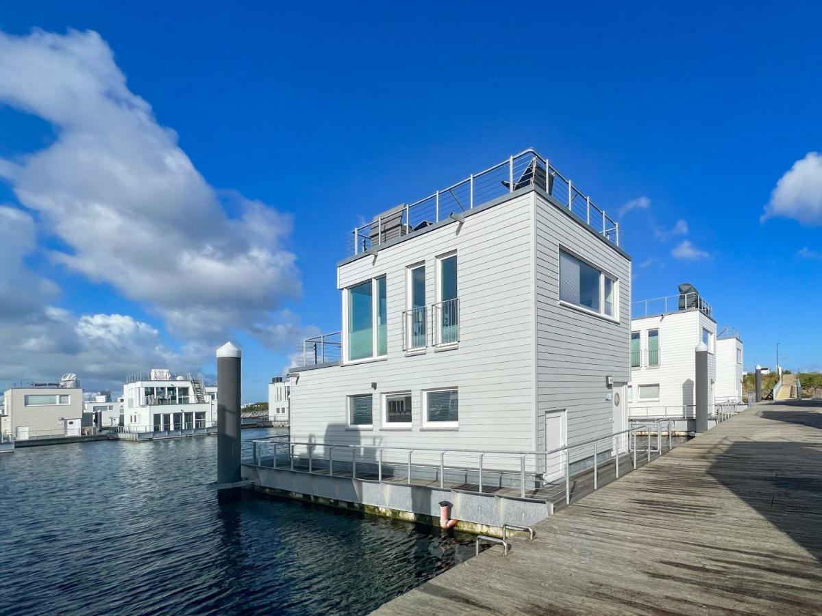 Hotel Schwimmendes Haus am Pier - Image 1