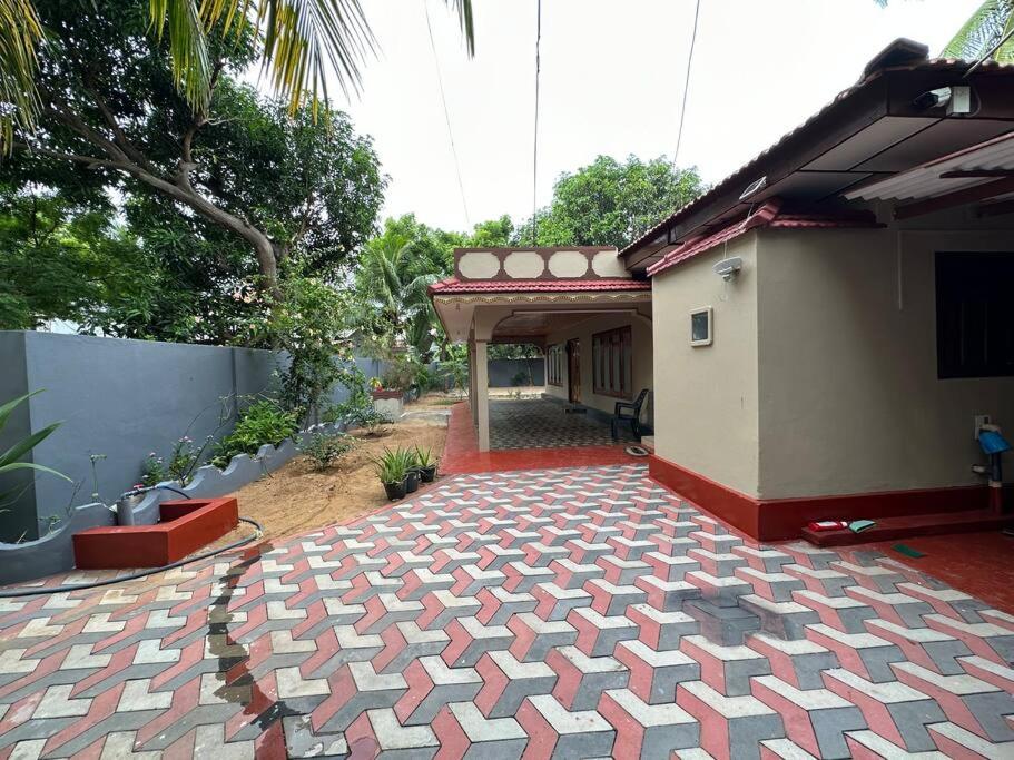 Villa in Kalviyankadu