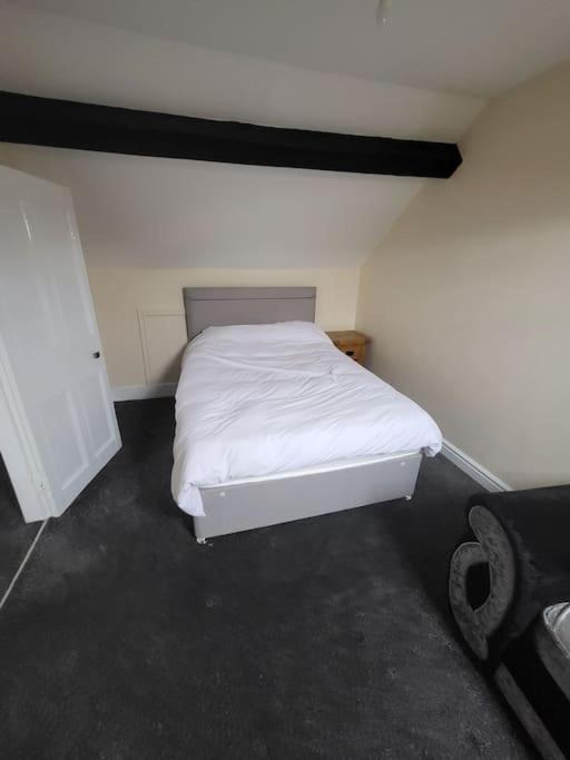 The Dublin Packet Apartment view 4