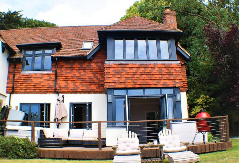 Stylish Seaview House with Hot Tub view 2