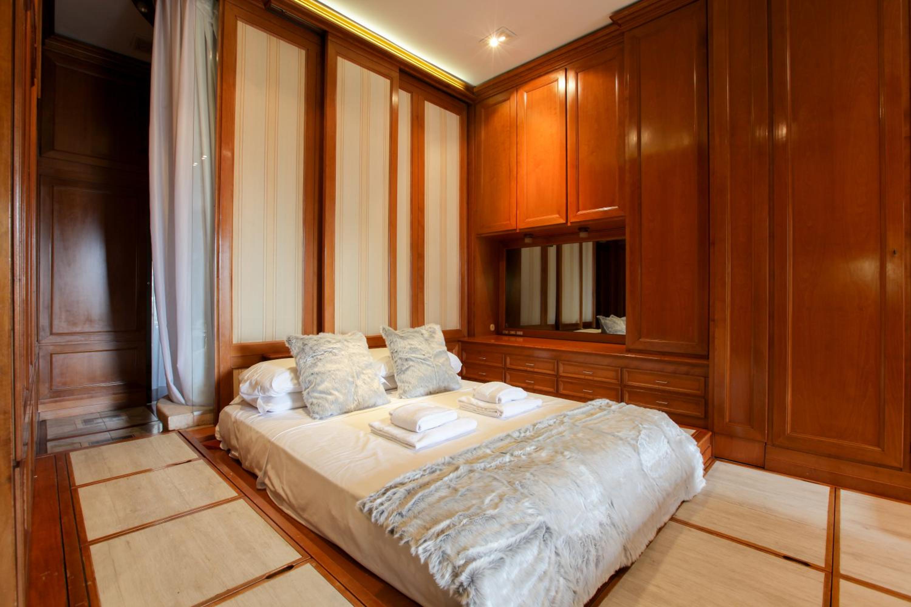 San Babila apartment
