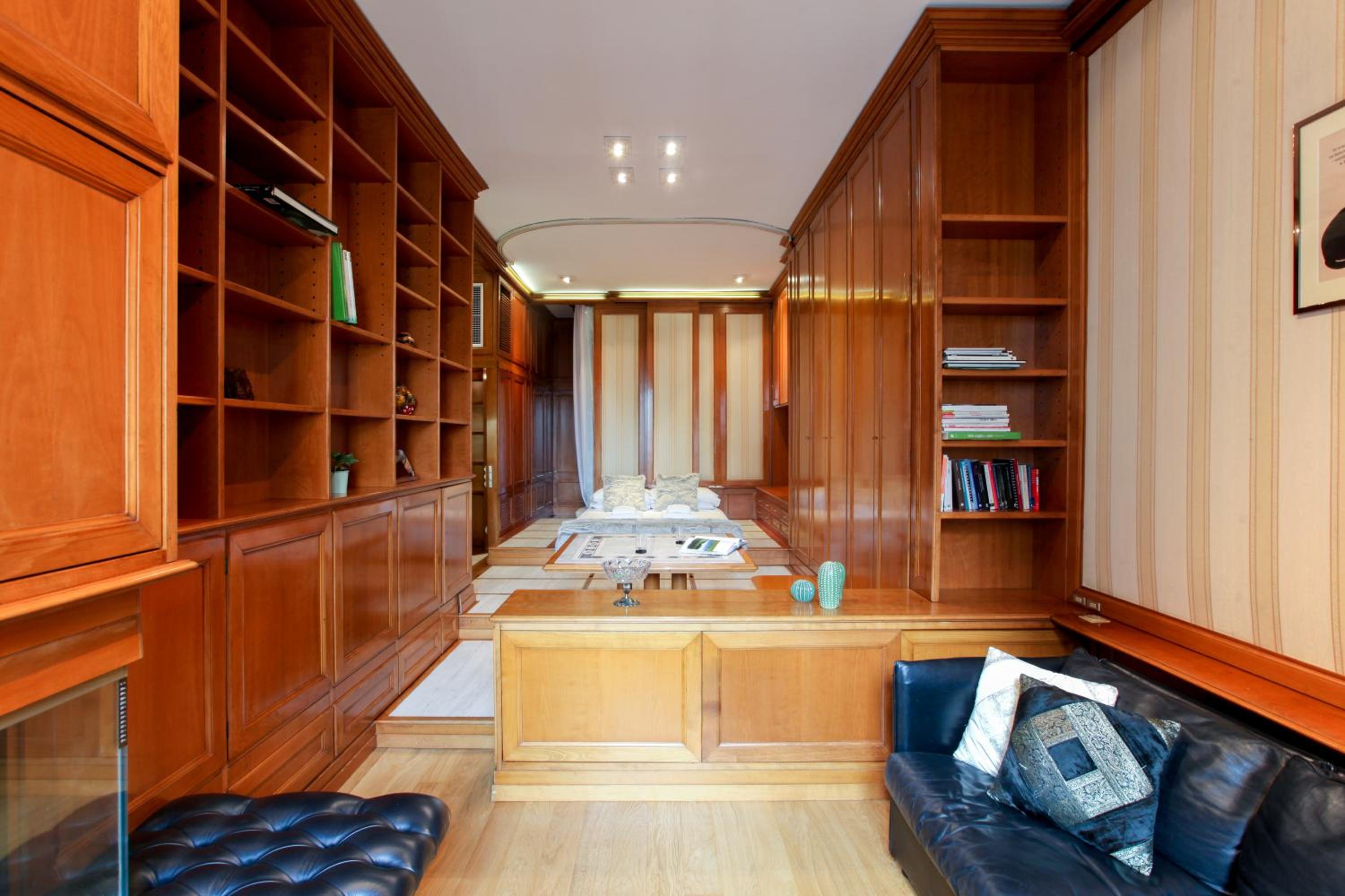 San Babila apartment