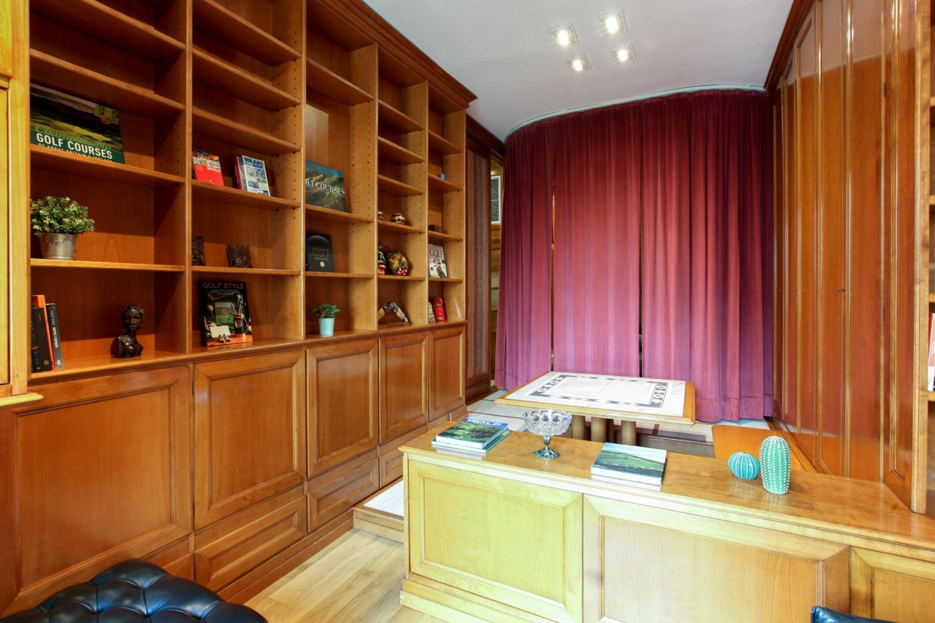 San Babila apartment
