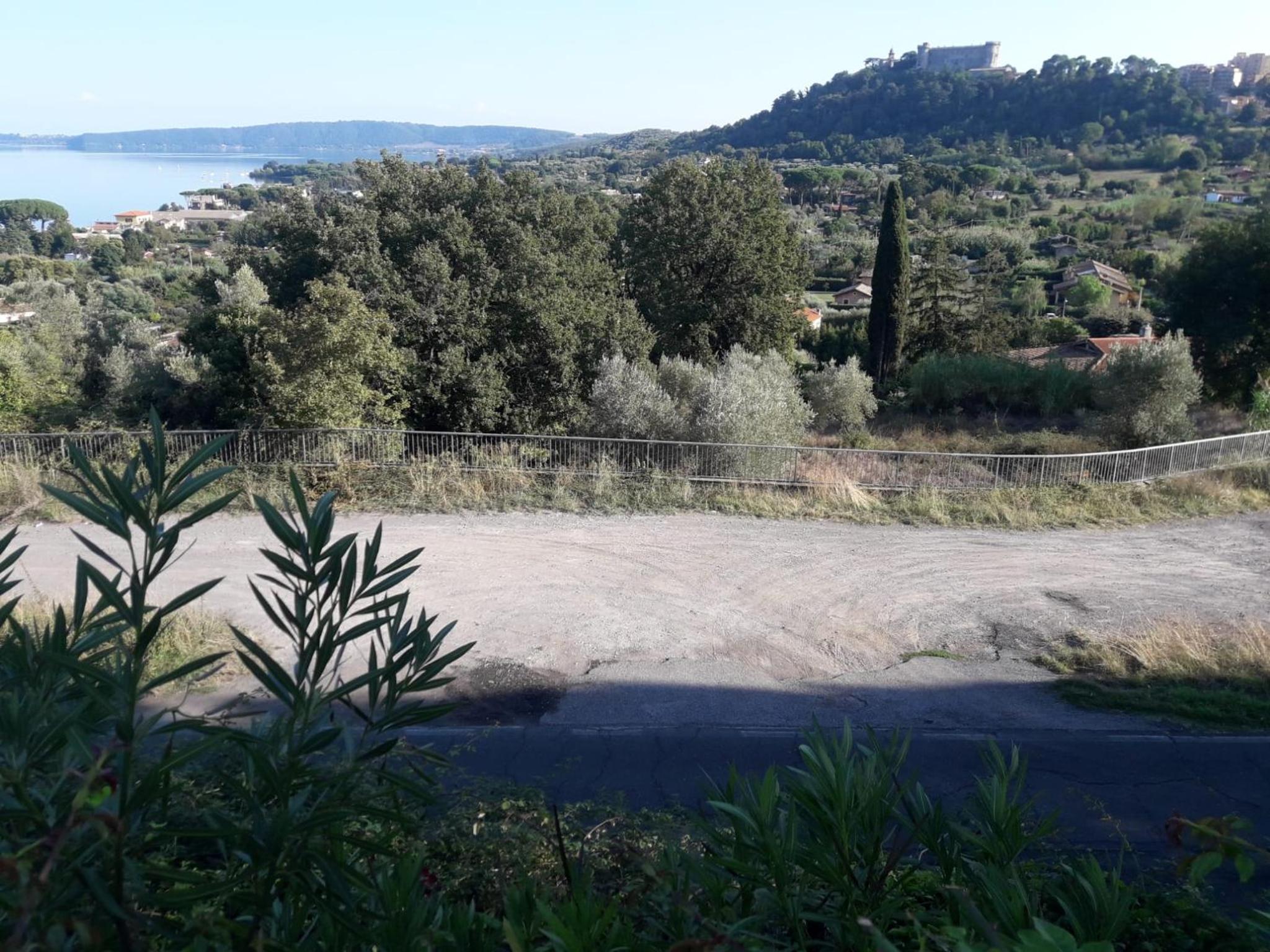 La Cerasa - vista Lago di Bracciano e giardino privato view 3