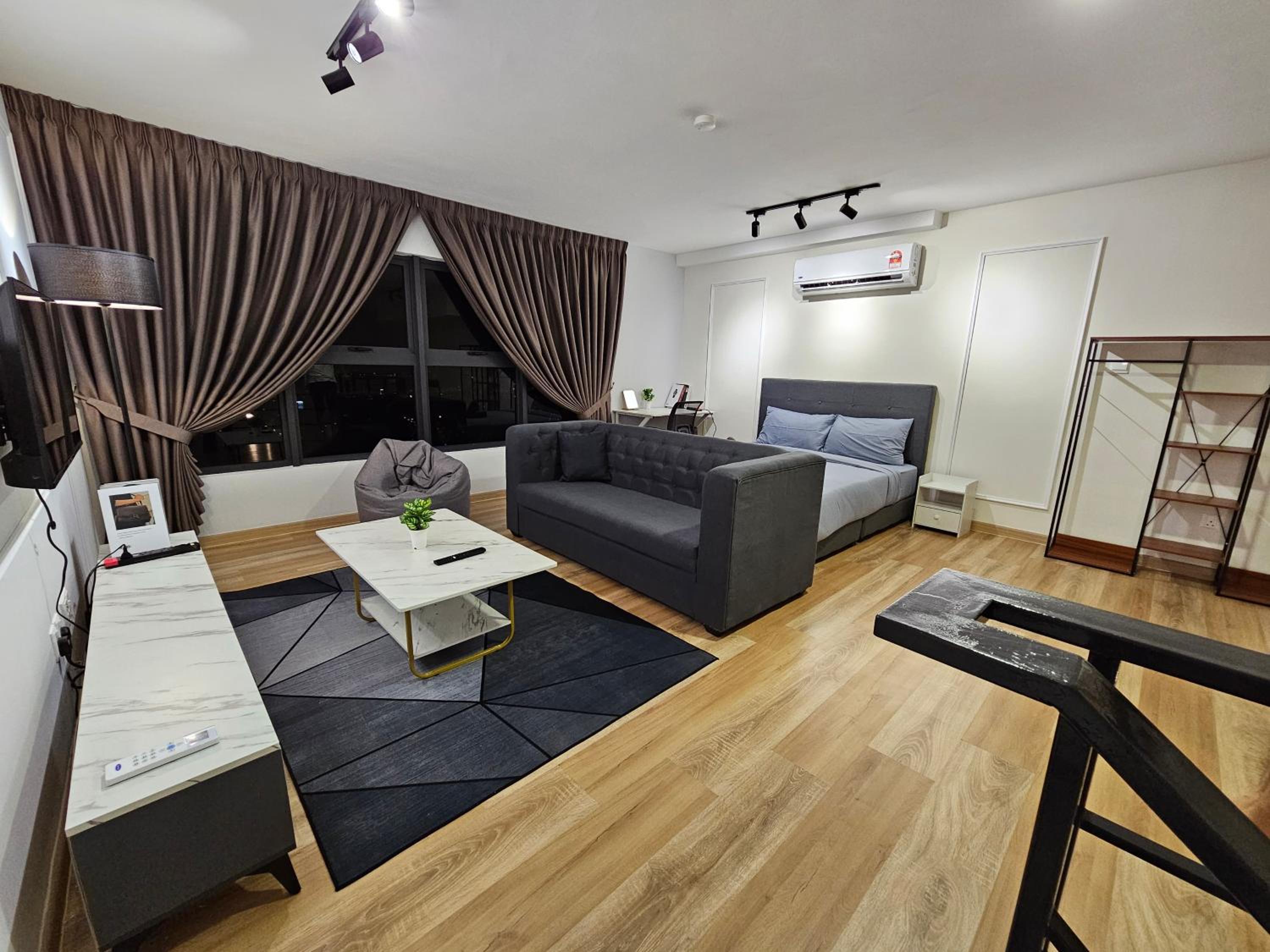 Arte Cheras The Premium Suites by iLuxHome