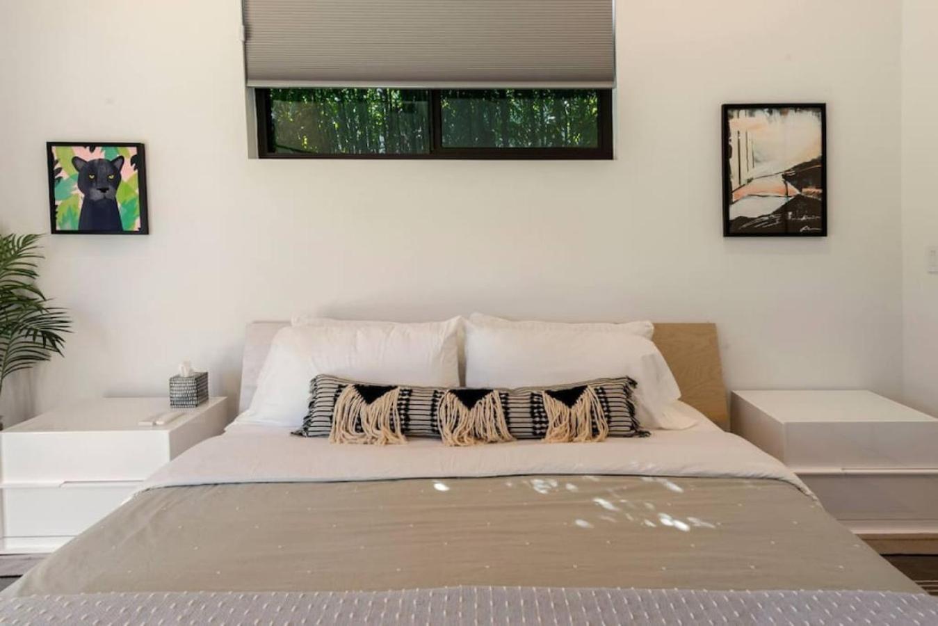 Stunning Modern Home in Hip Enclave near DT
