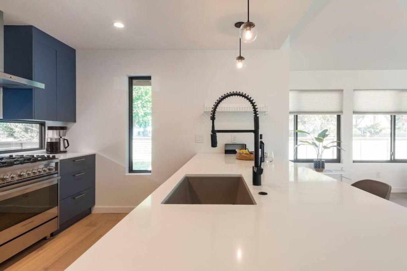 Stunning Modern Home in Hip Enclave near DT