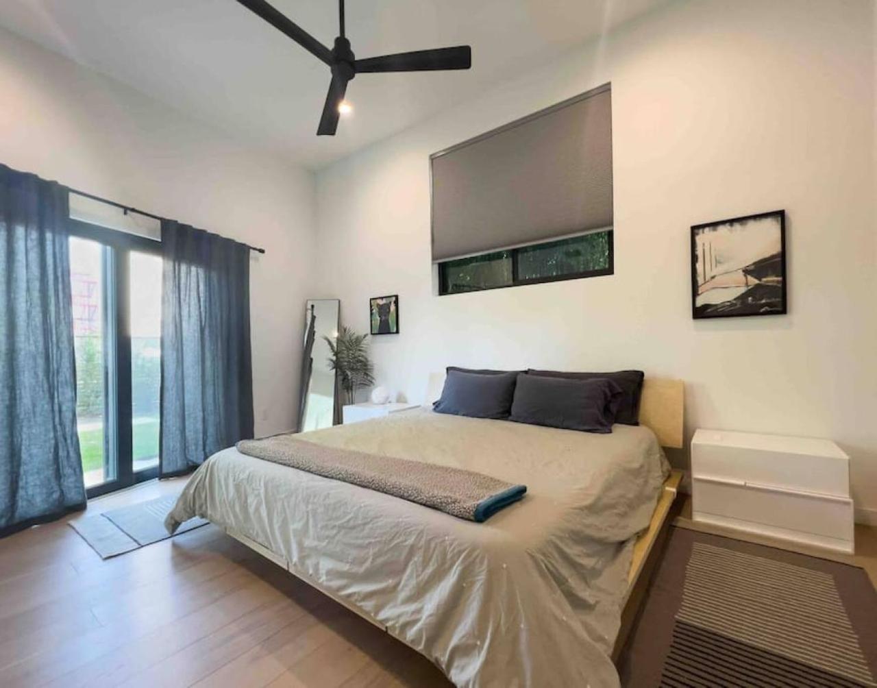 Stunning Modern Home in Hip Enclave near DT