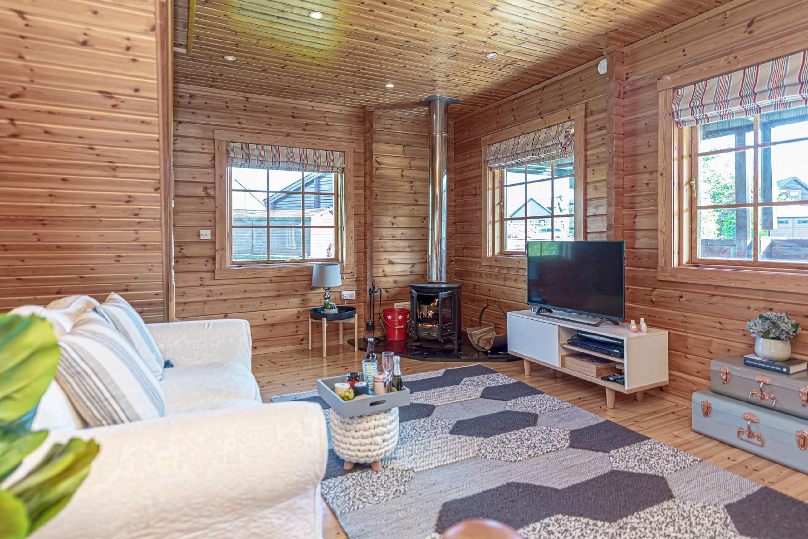 Scandi Cabin in Heart of Anglesey with Parking view 3
